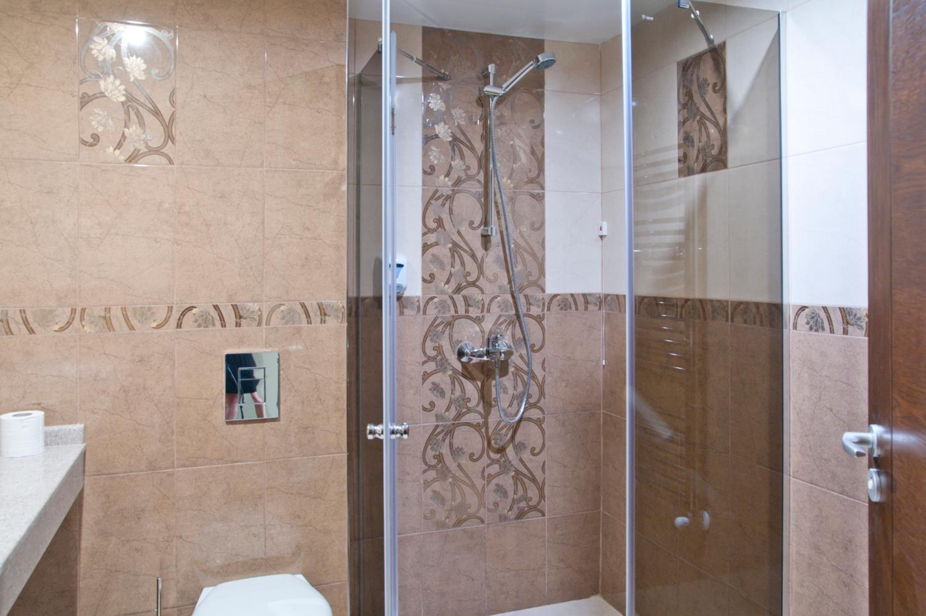 Double or Twin Room - Photo 6