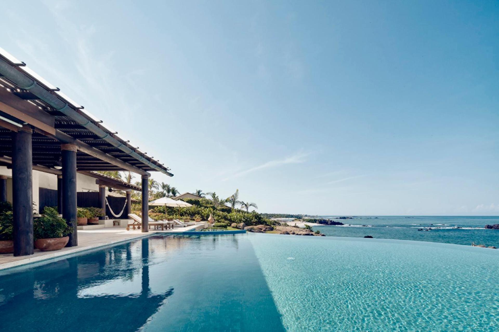 Cielo Oceanfront Villa Five Bedroom