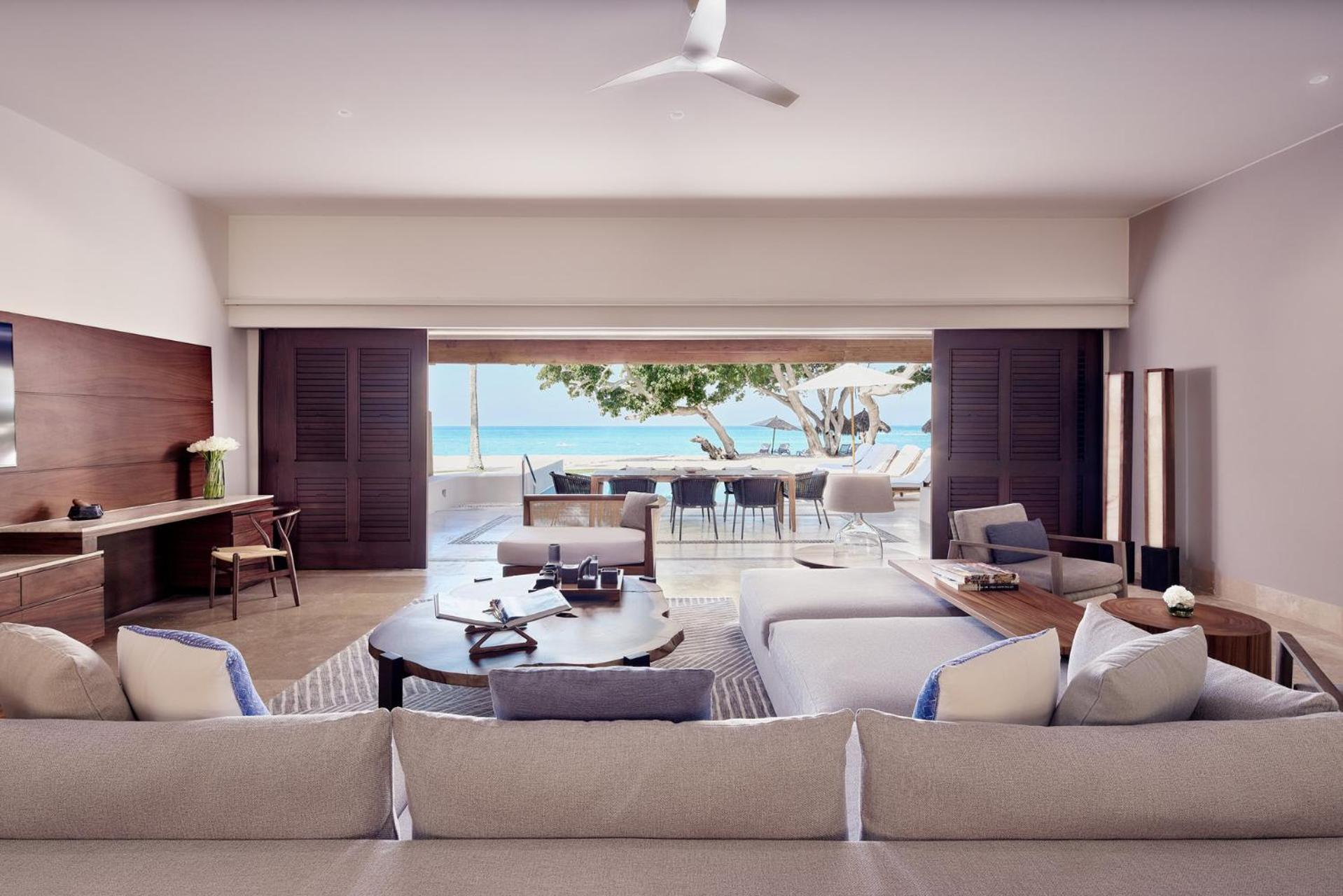 Arena Beach House Five Bedroom