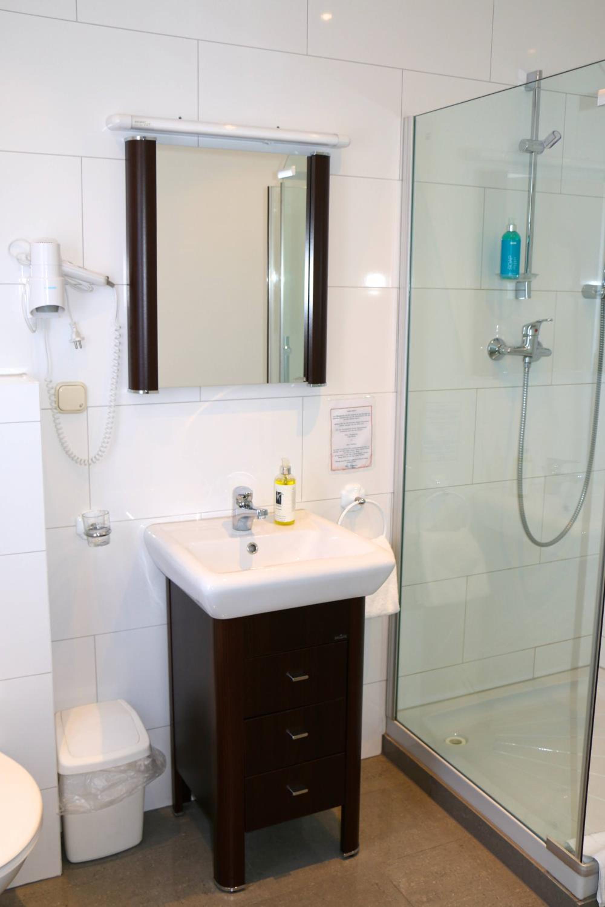 Single Room photo 3