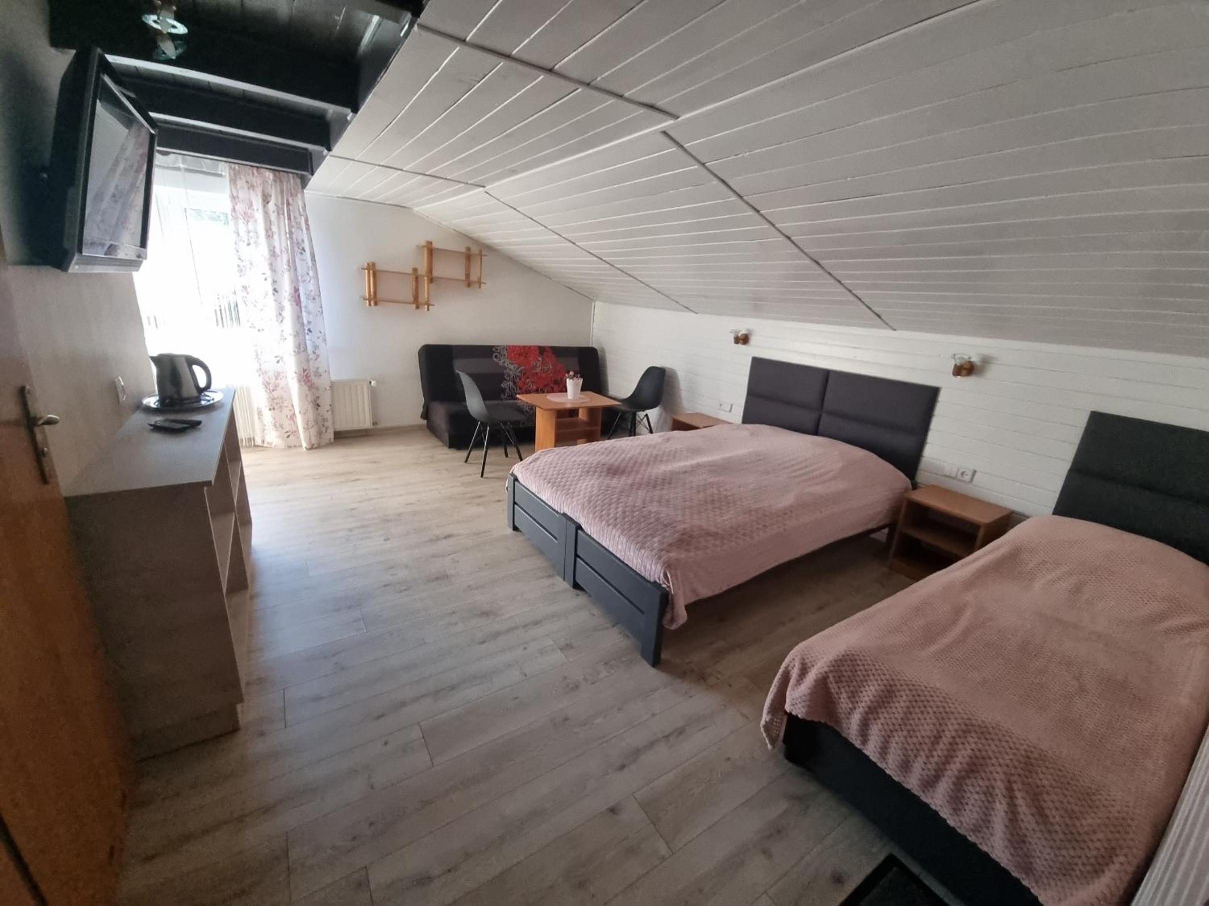 Quadruple Room with Balcony photo 2