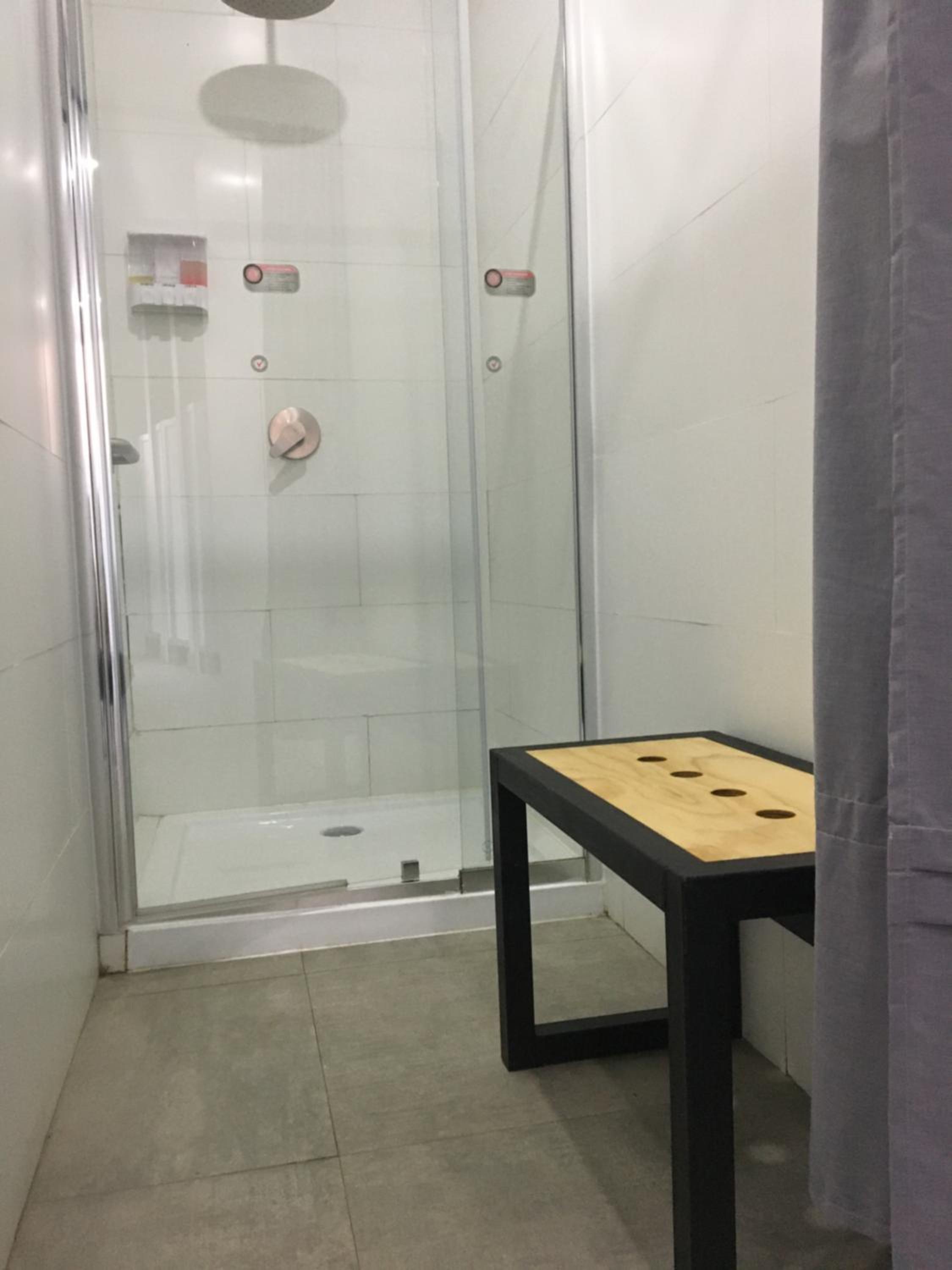 Family Room with Shared Bathroom photo 2
