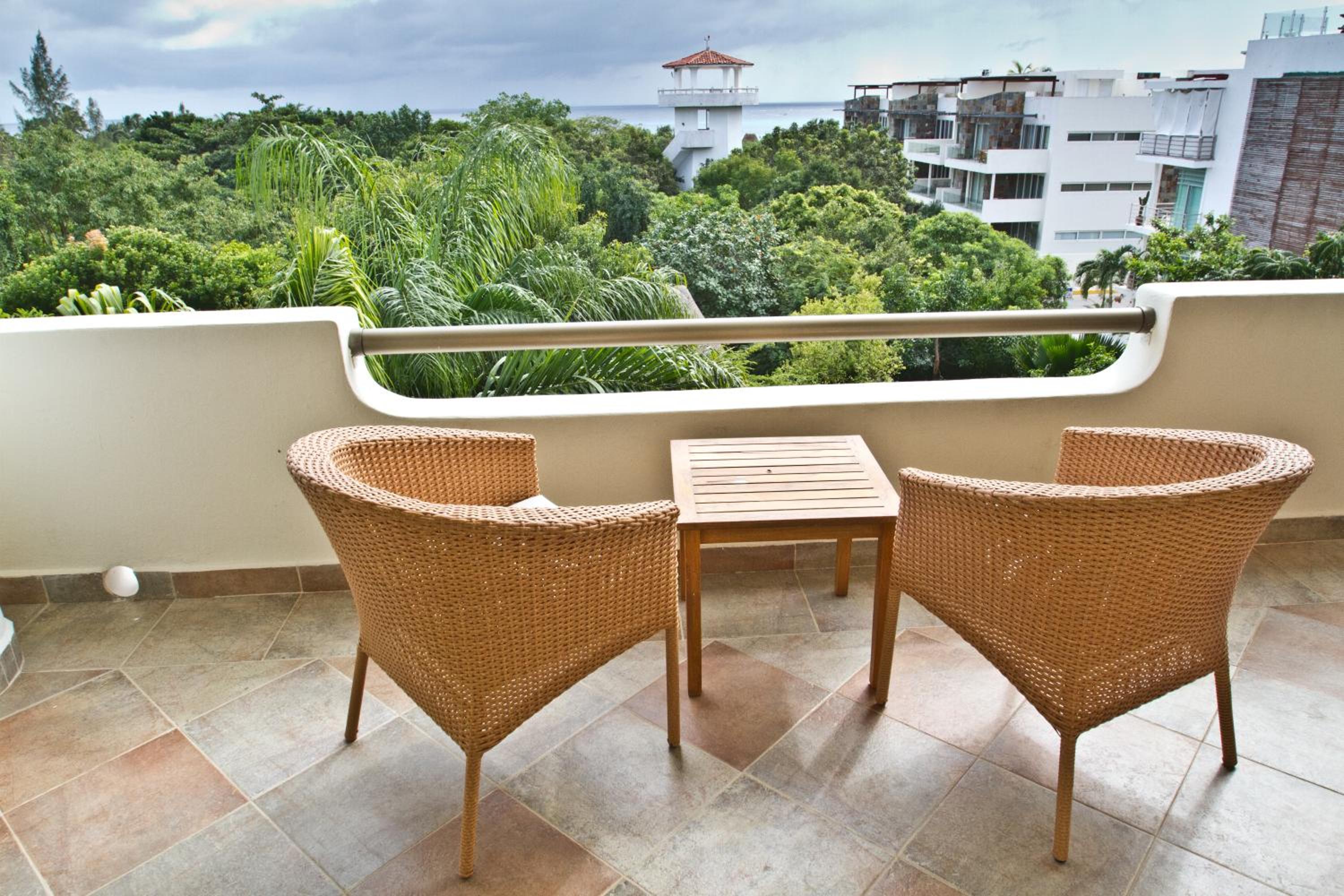 Riviera Three-Bedroom Apartment  - Photo 4