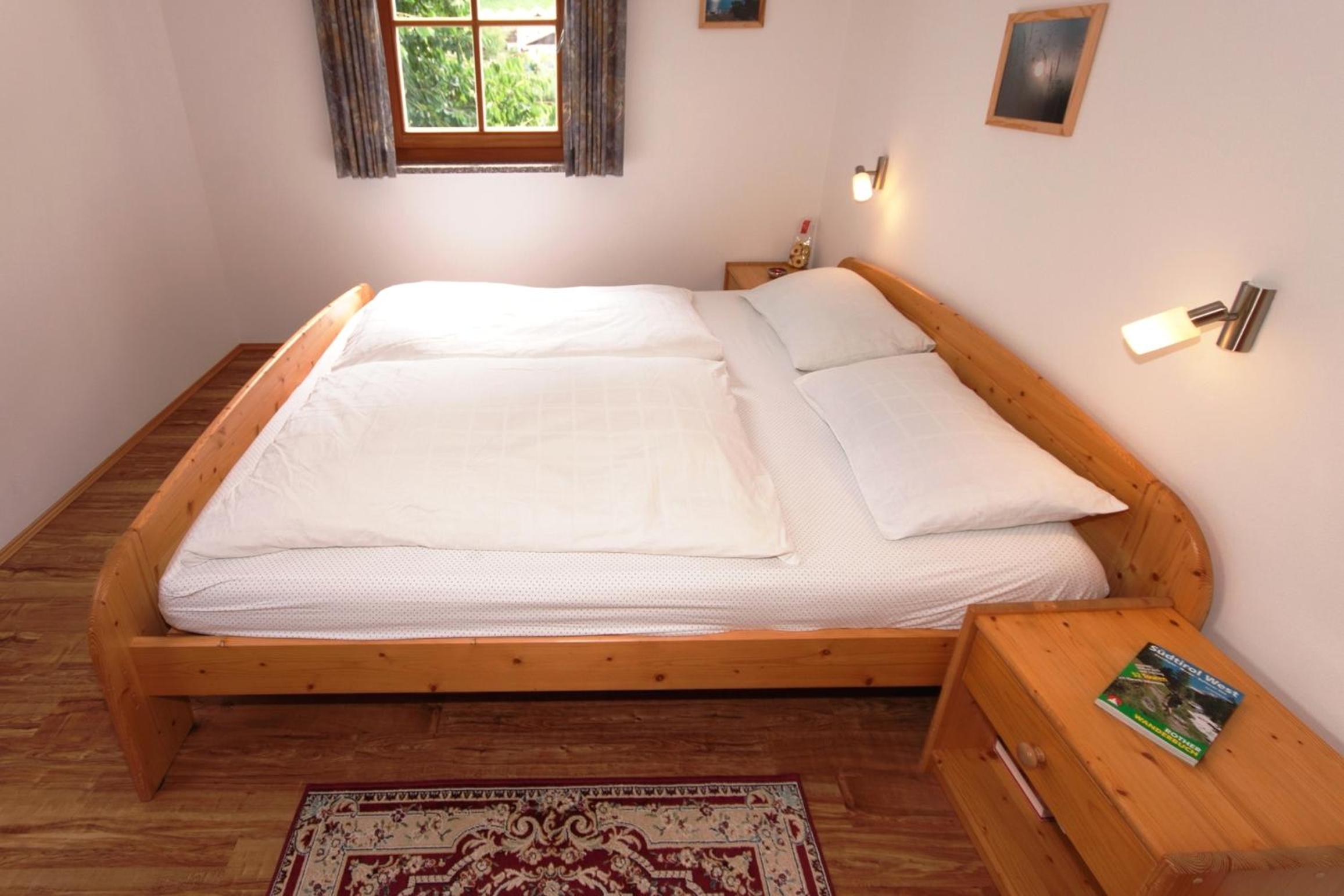 One-Bedroom Apartment with Terrace photo 1