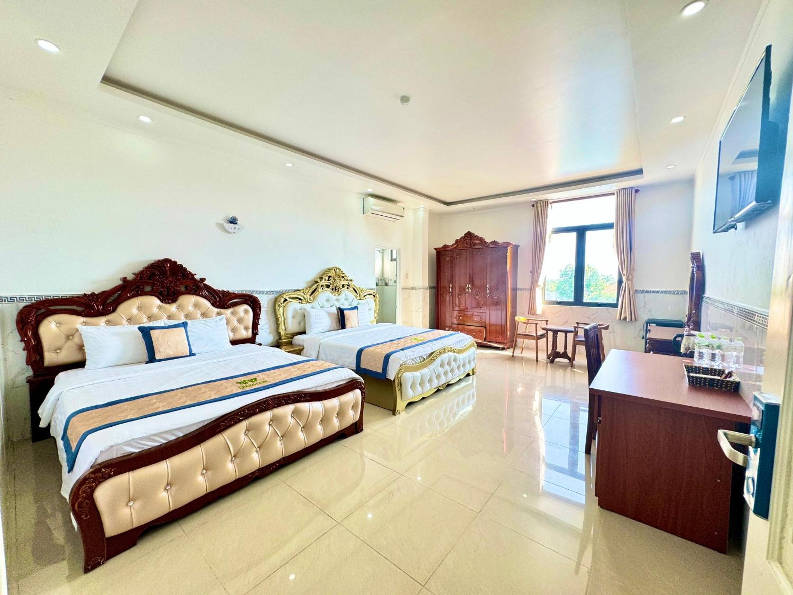 Standard Family Room