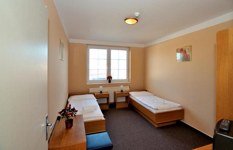 Double or Twin Room photo 3