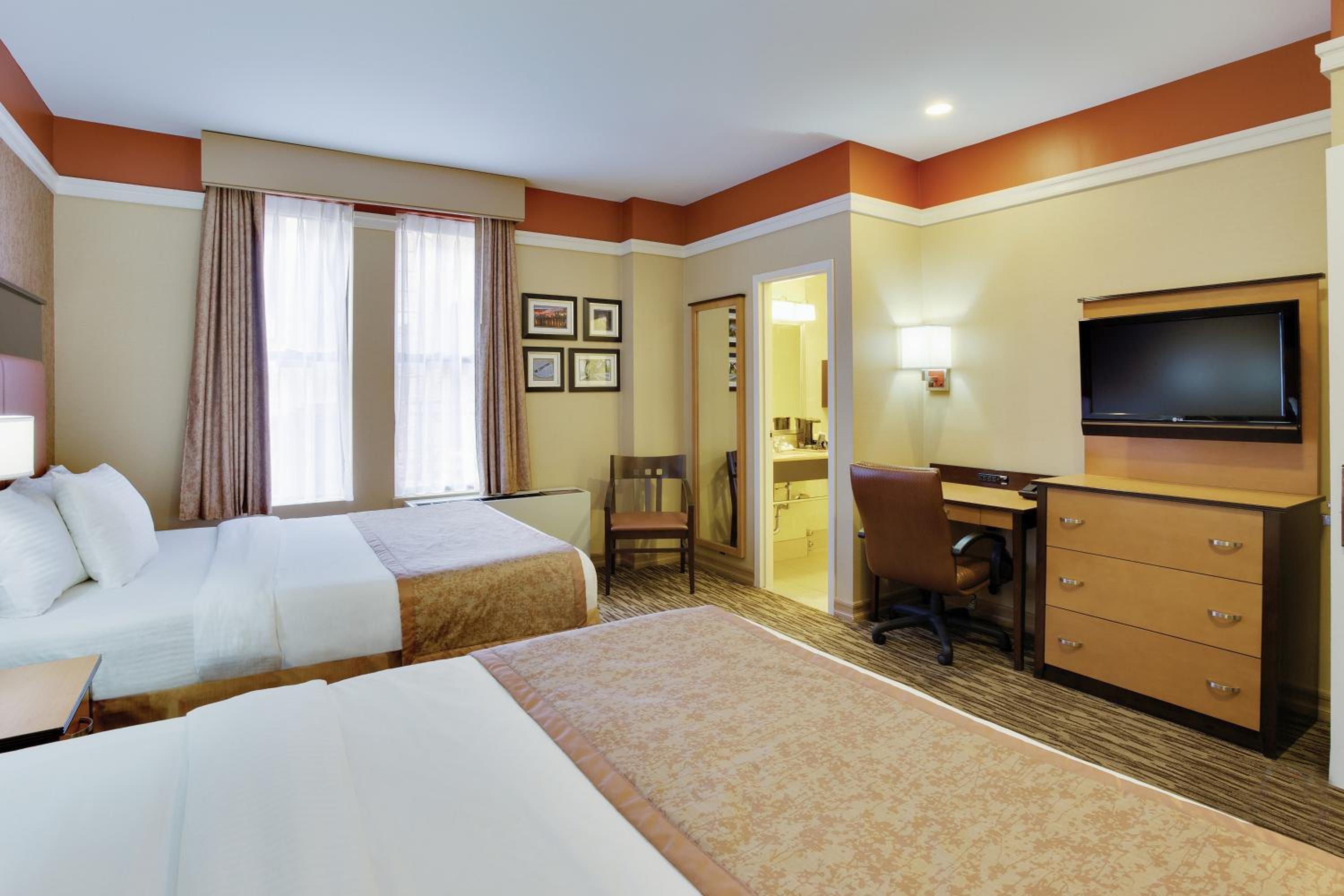 Queen Room with Two Queen Beds - Non-Smoking