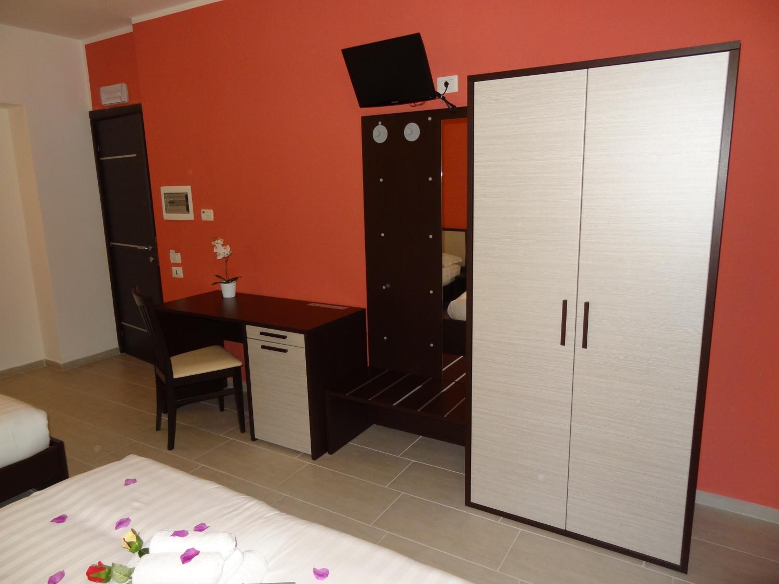 Quadruple Room photo 3