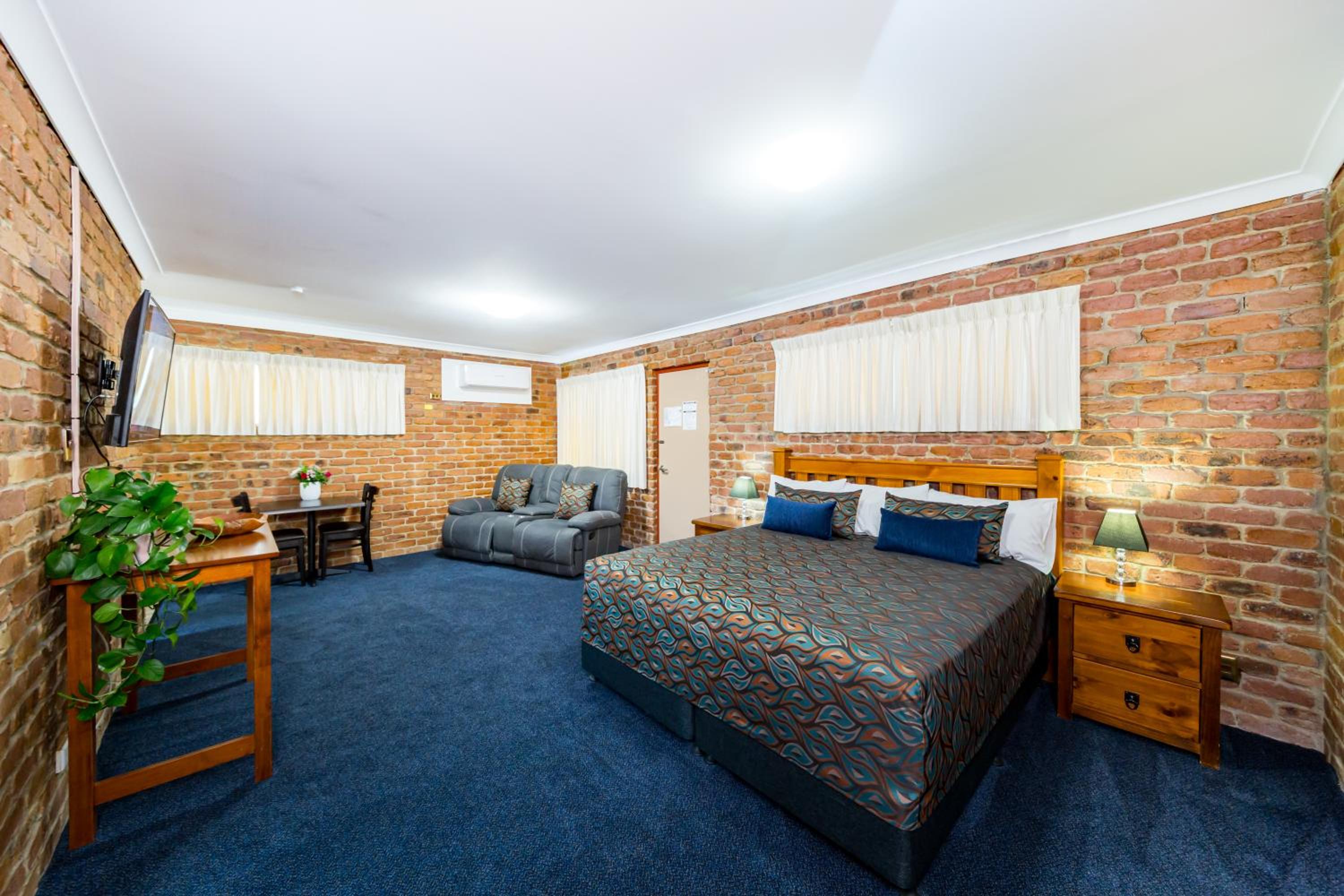 King Room with Spa Bath photo 1