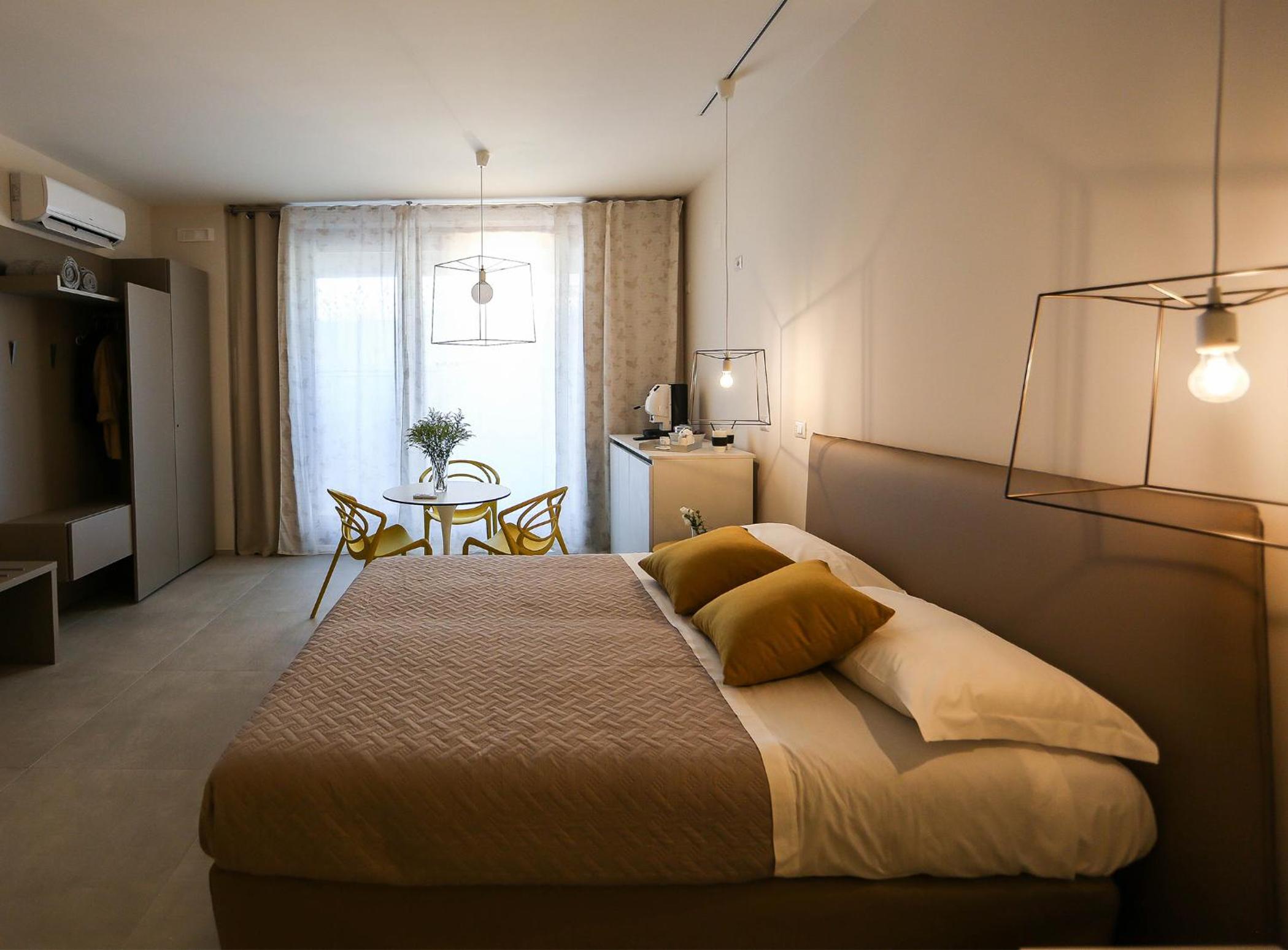 Quadruple Room with Private Bathroom