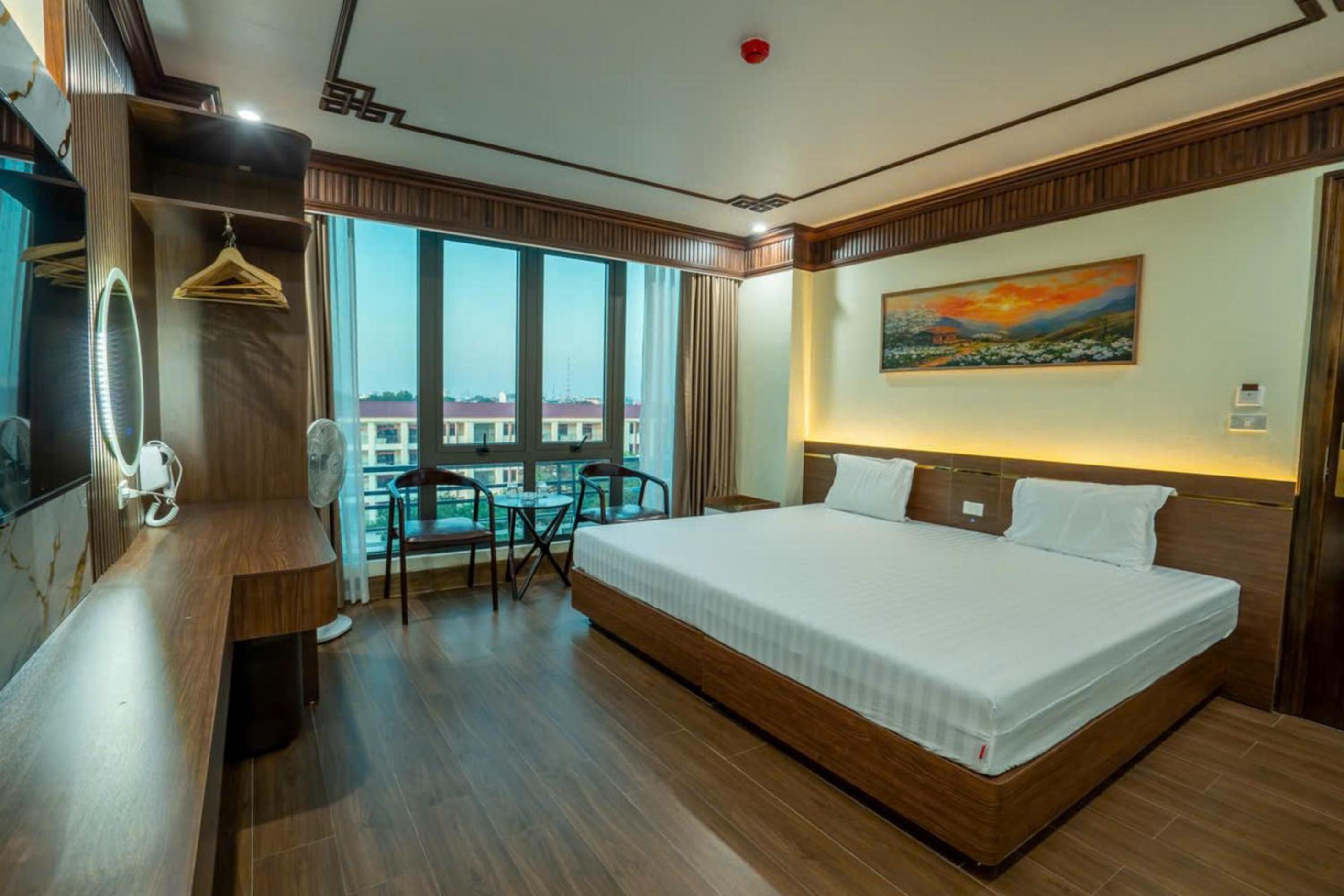 Deluxe King Room