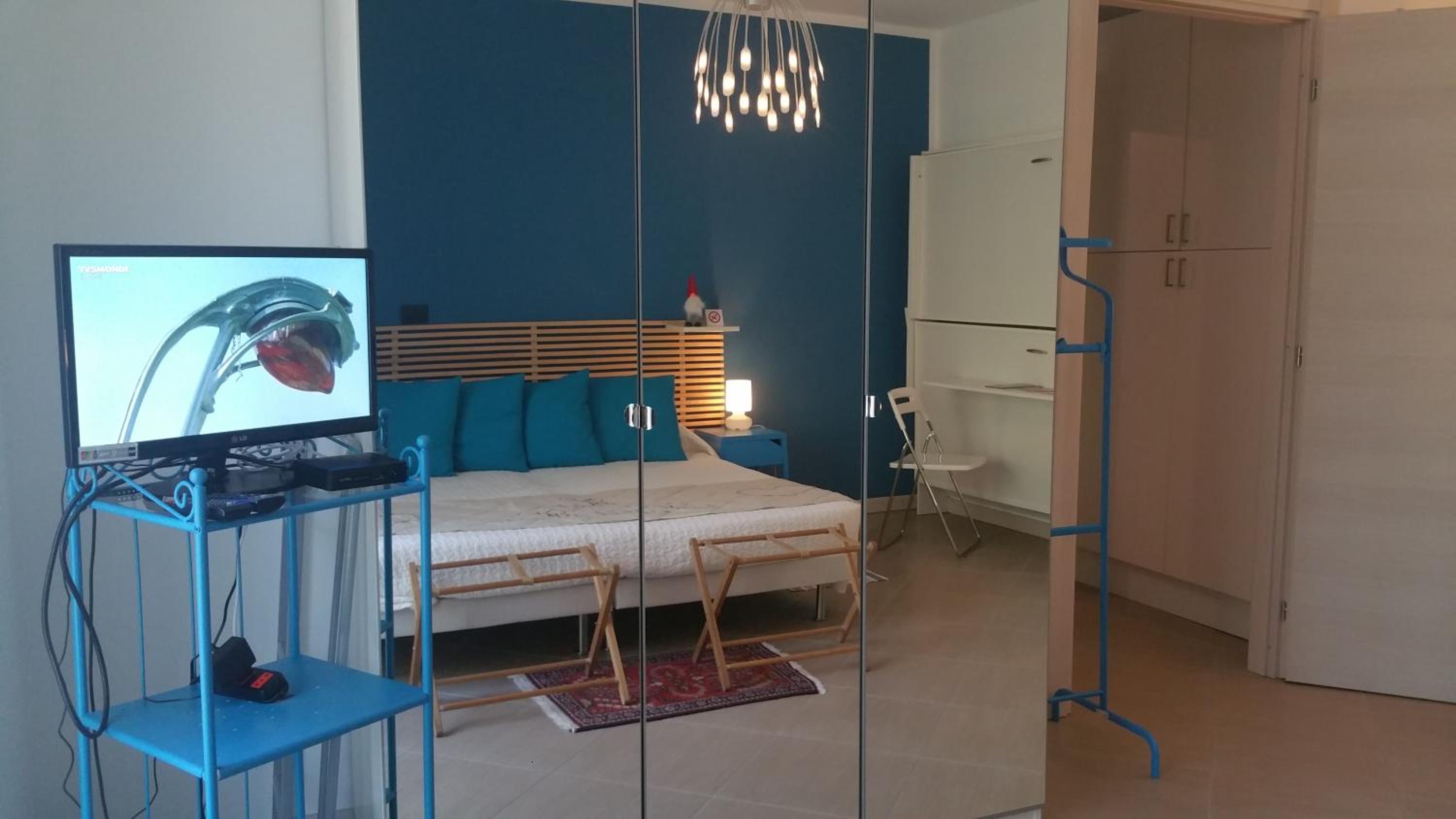 Deluxe Apartment (6 Adults) - Photo 8
