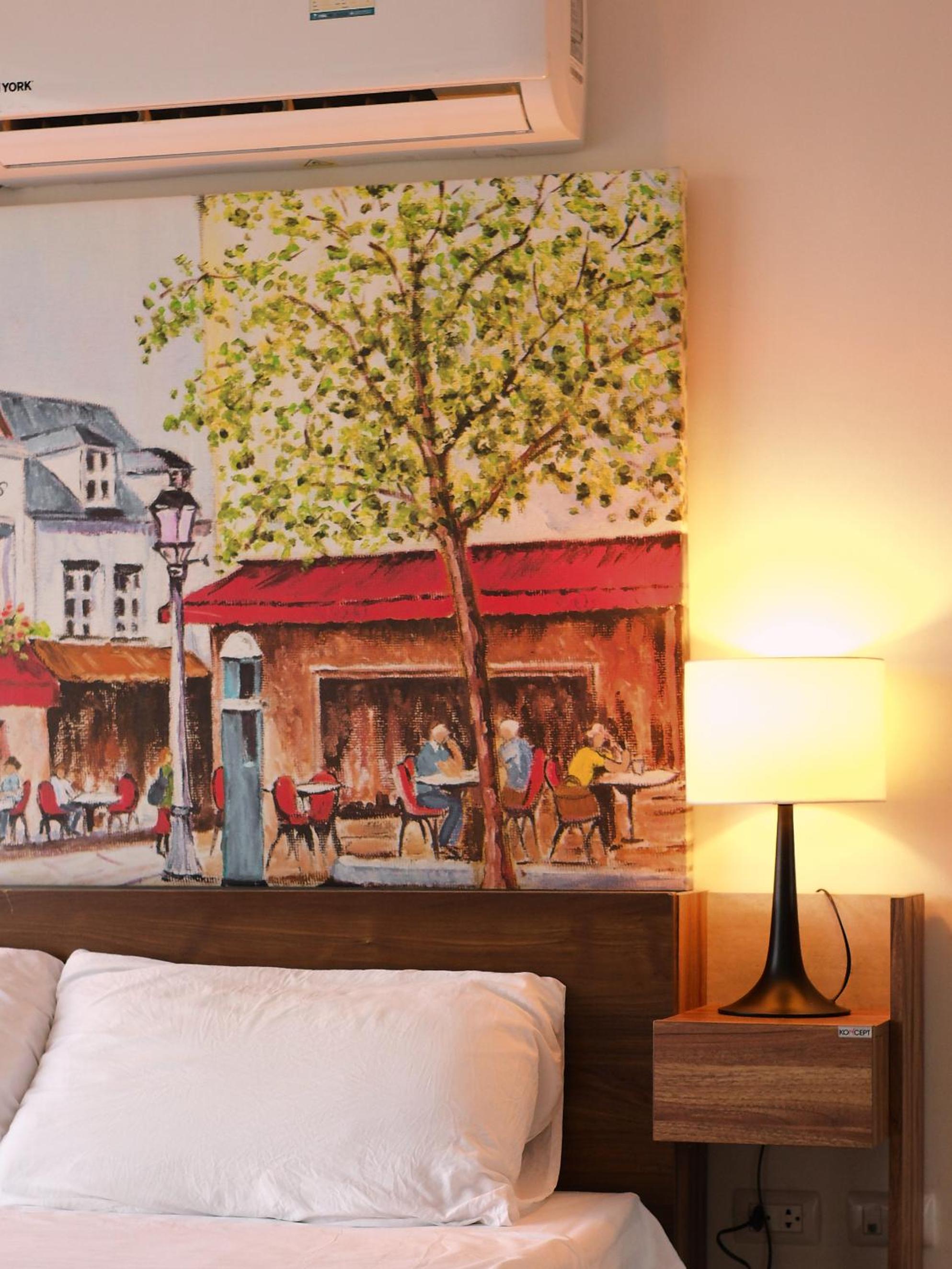 Two-Bedroom Deluxe Apartment with Balcony