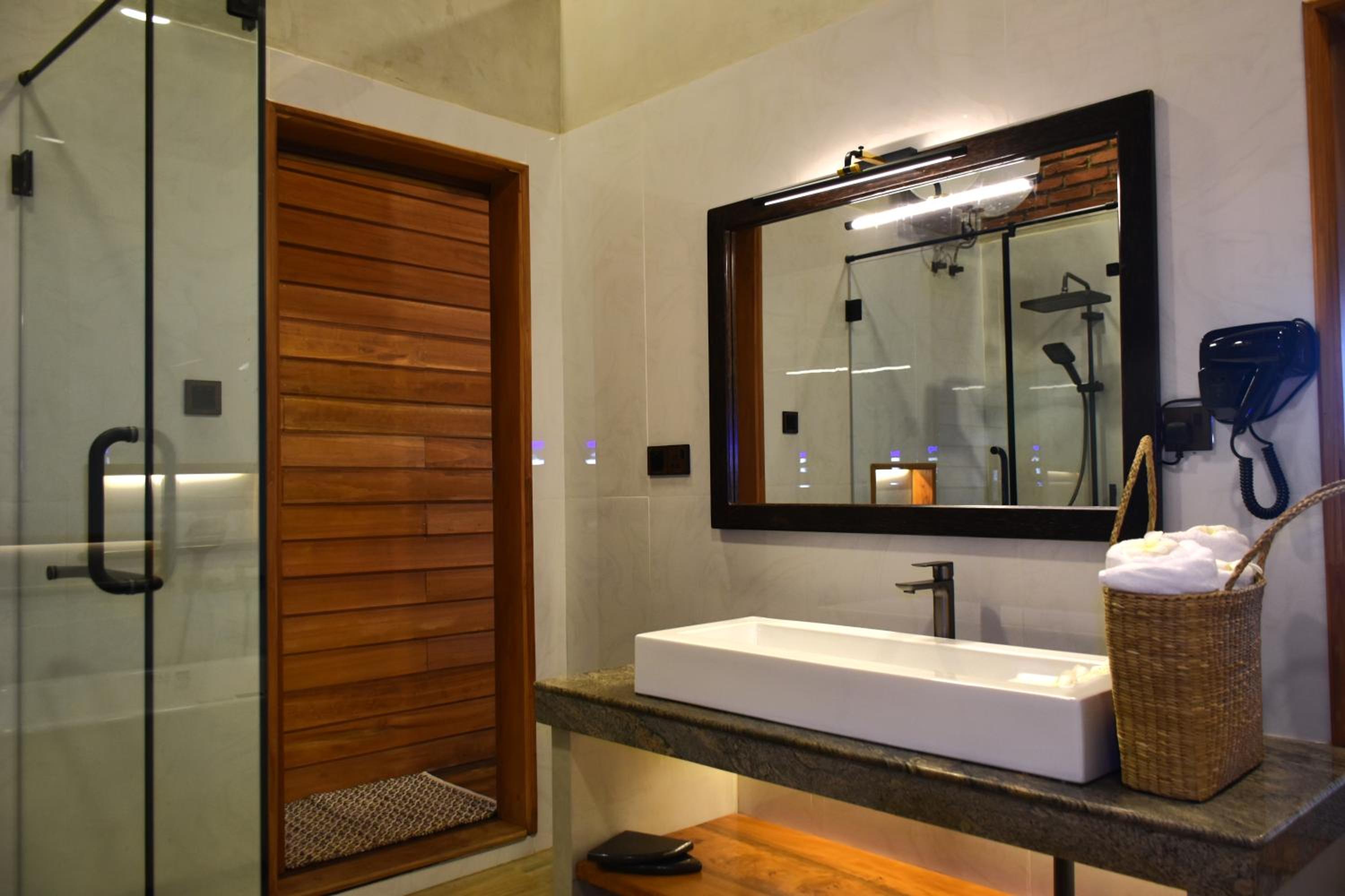 Junior Suite with Ocean View photo 1