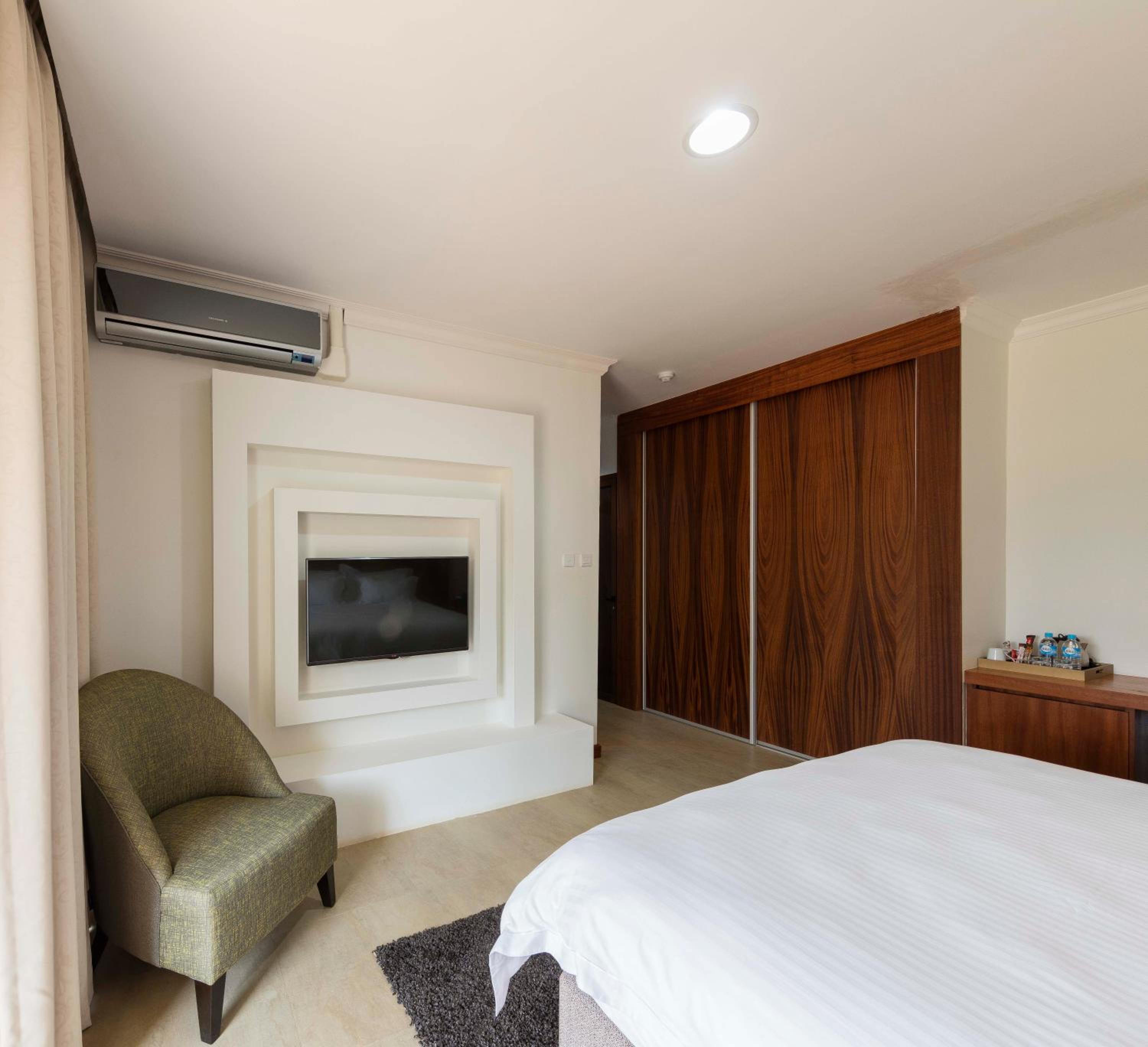 Deluxe Double or Twin Room