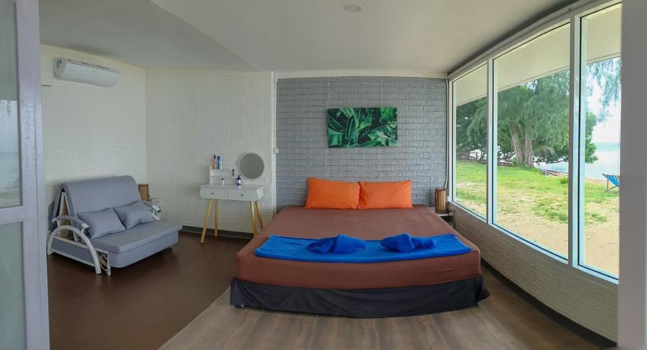 Queen Room with Sea View photo 3