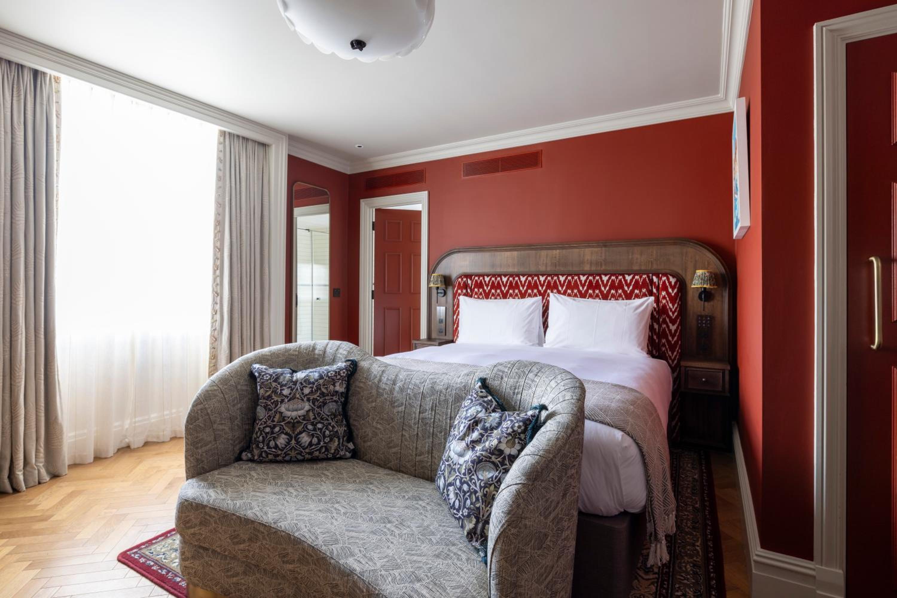 Superior King Room