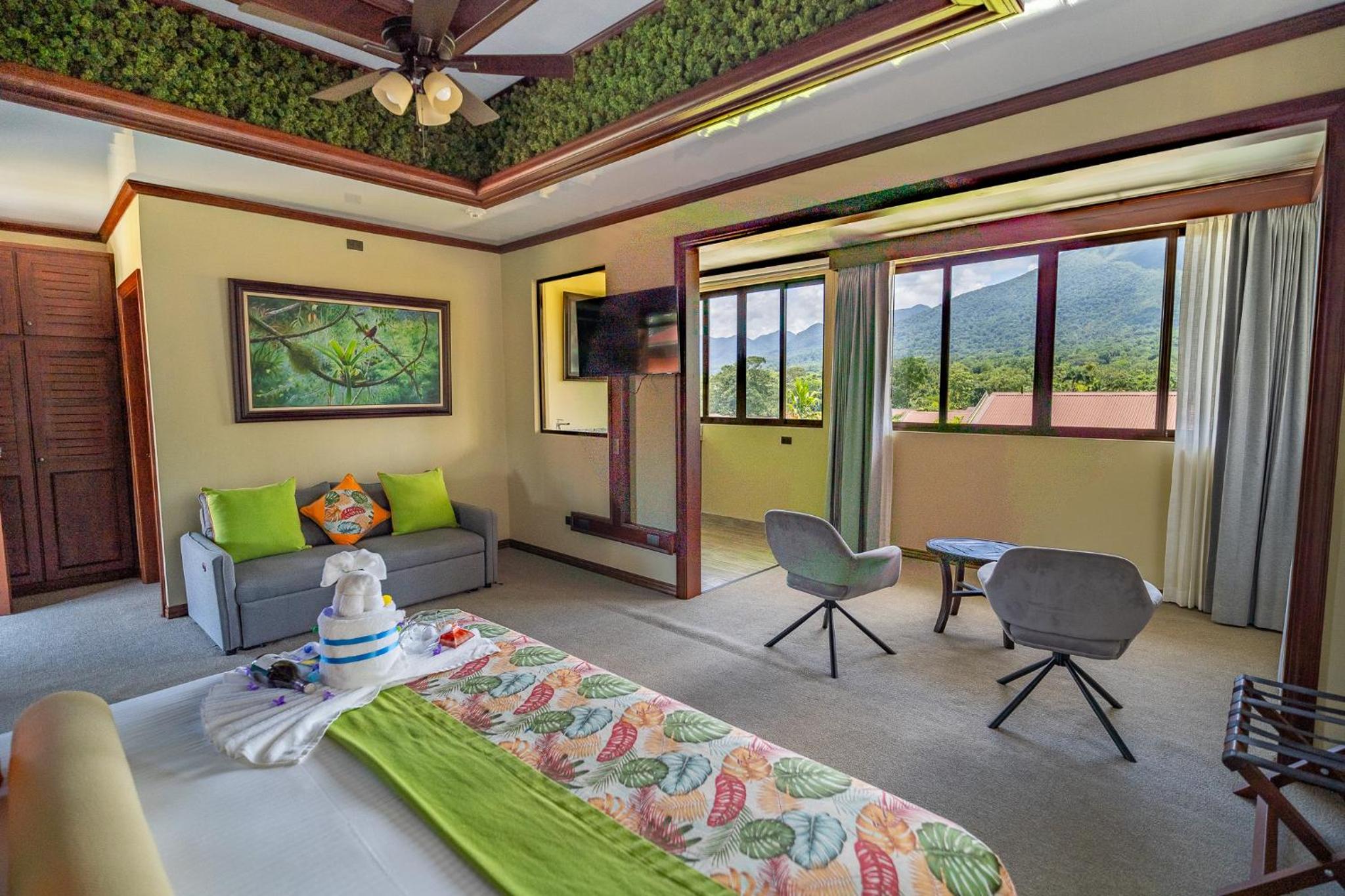 Superior King Suite