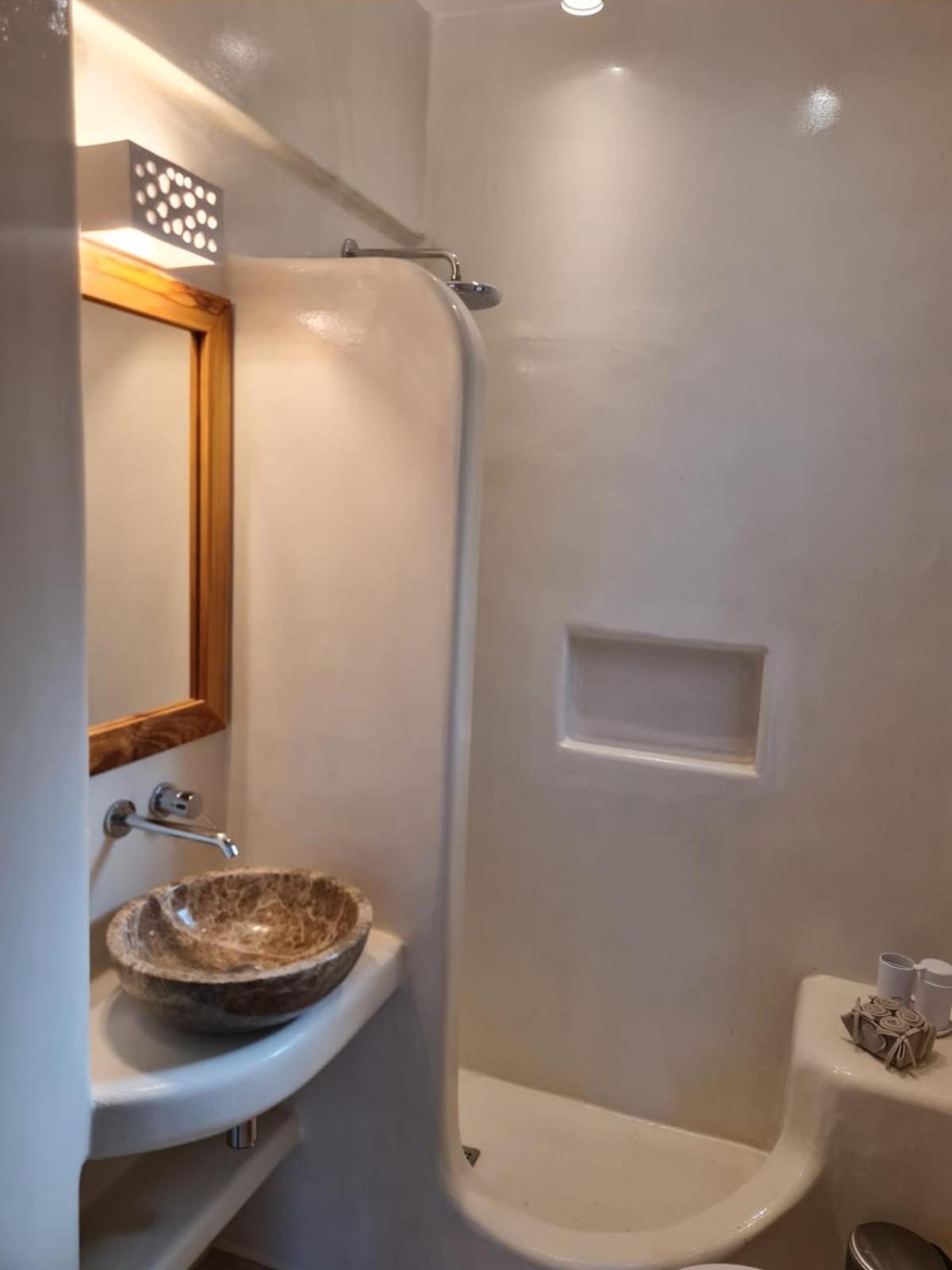 Studio Apartment photo 3