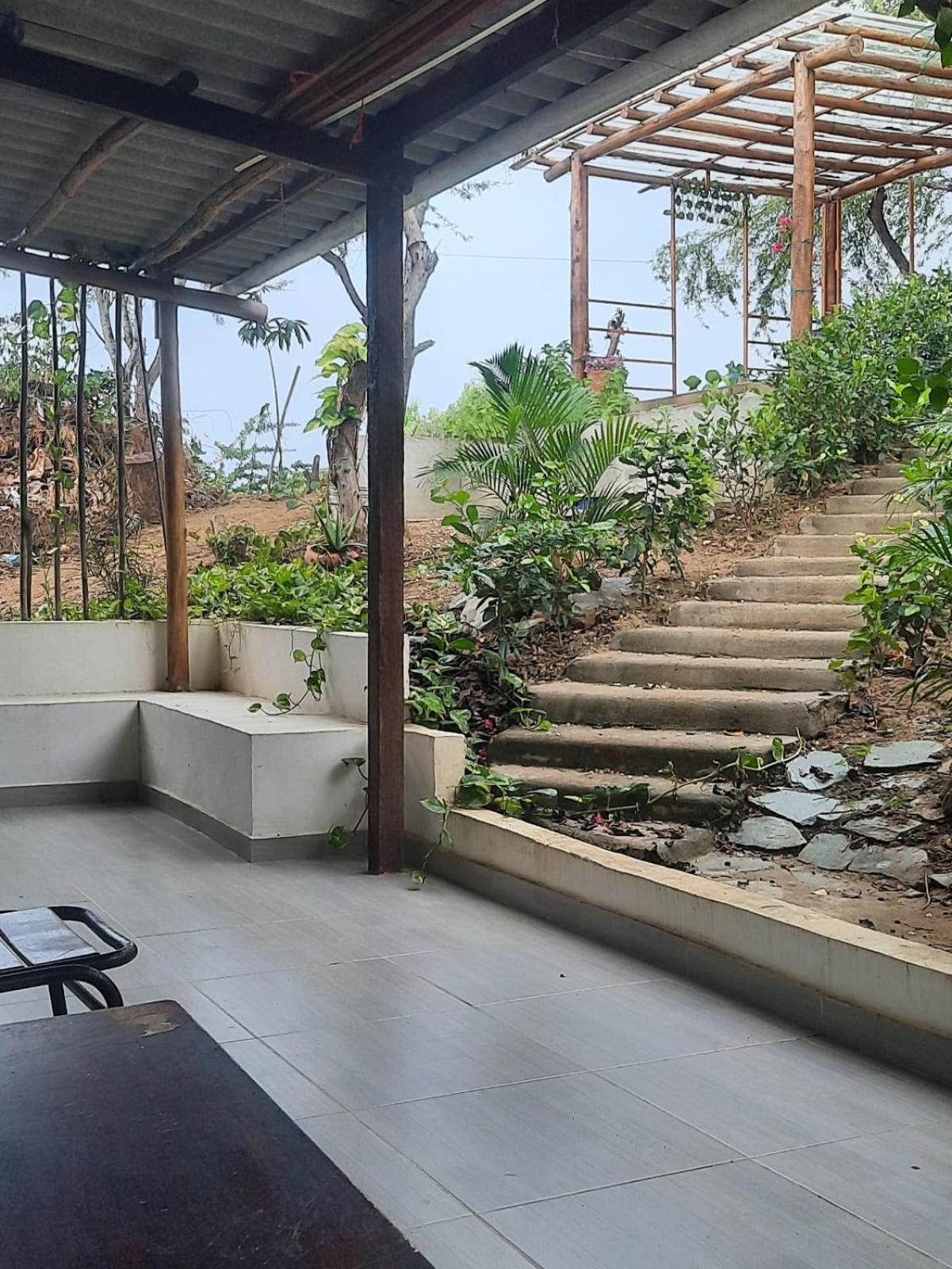Bungalow photo 1