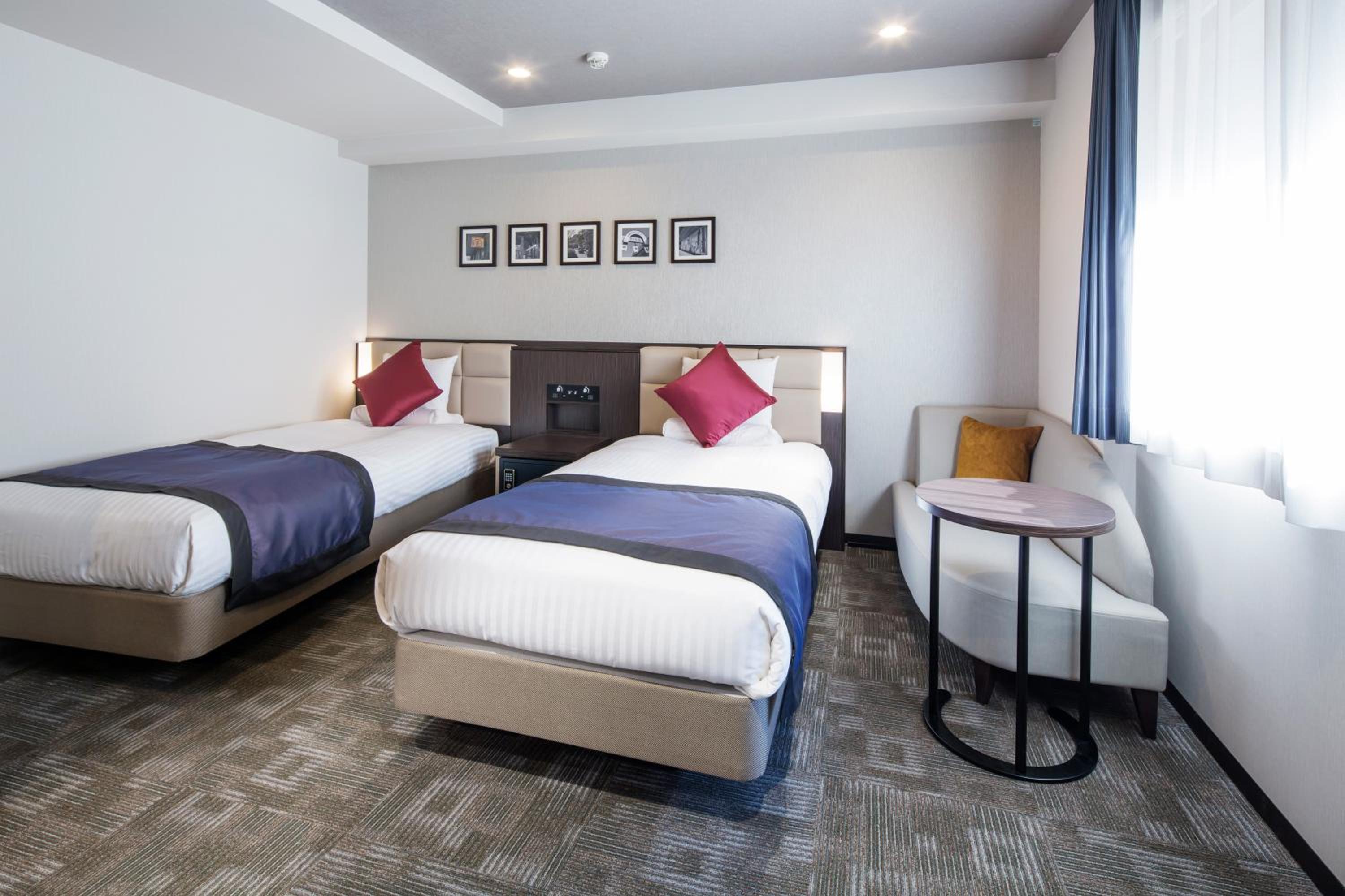 Deluxe Twin Room - Non-Smoking - No Room Cleaning Service photo 1
