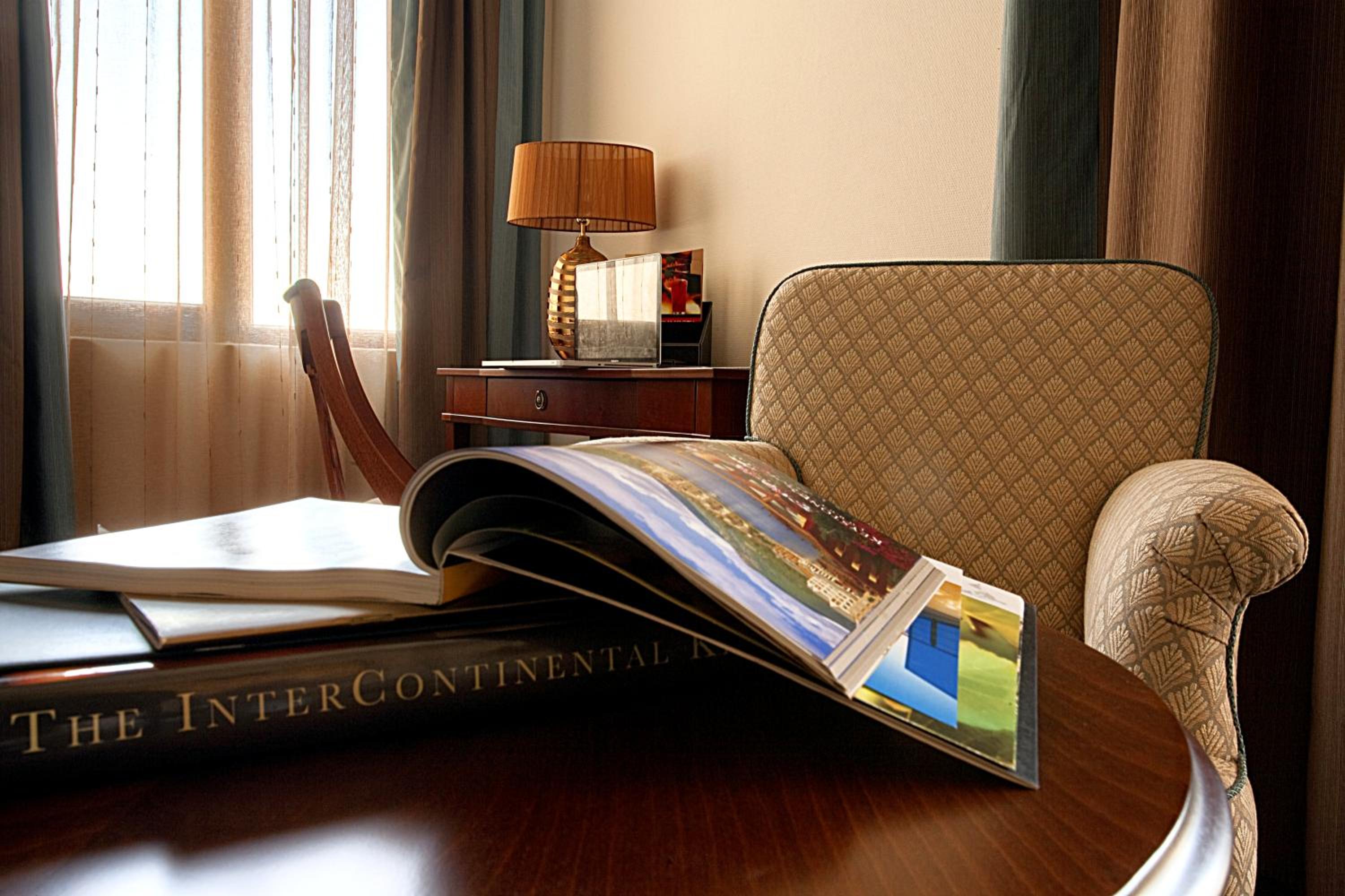 Suite with City View photo 2