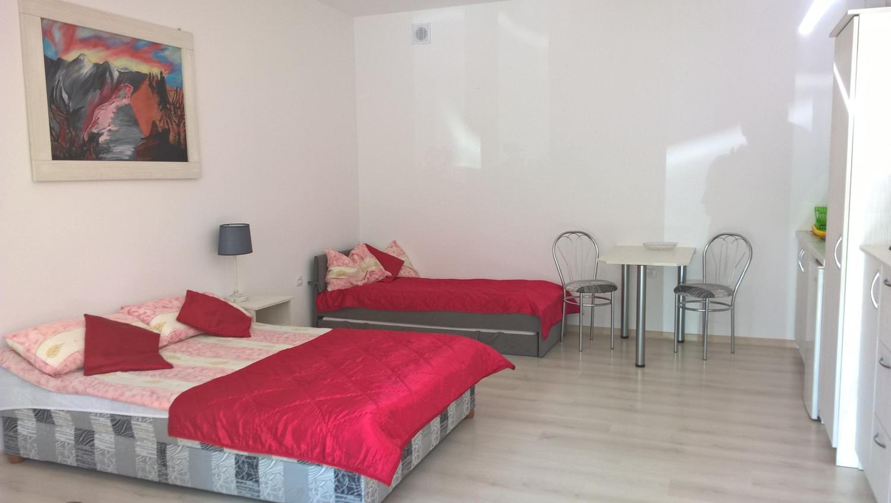 Quadruple Room with Private Bathroom photo 1