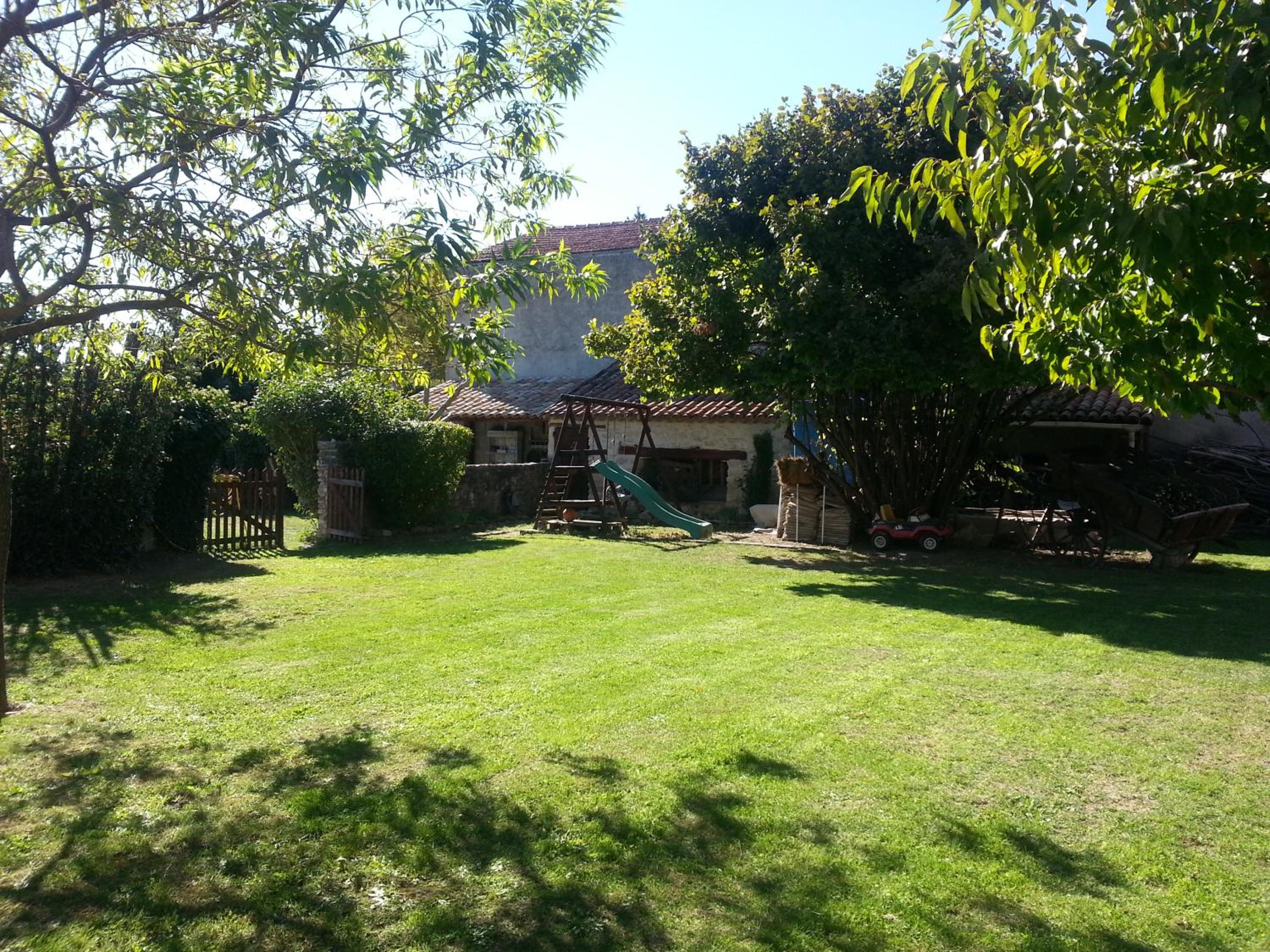 One-Bedroom House photo 1