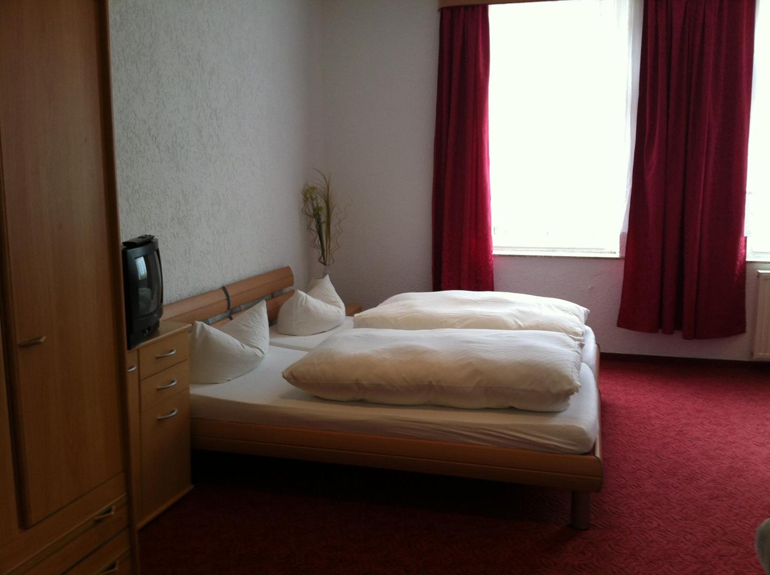Double Room - Photo 1