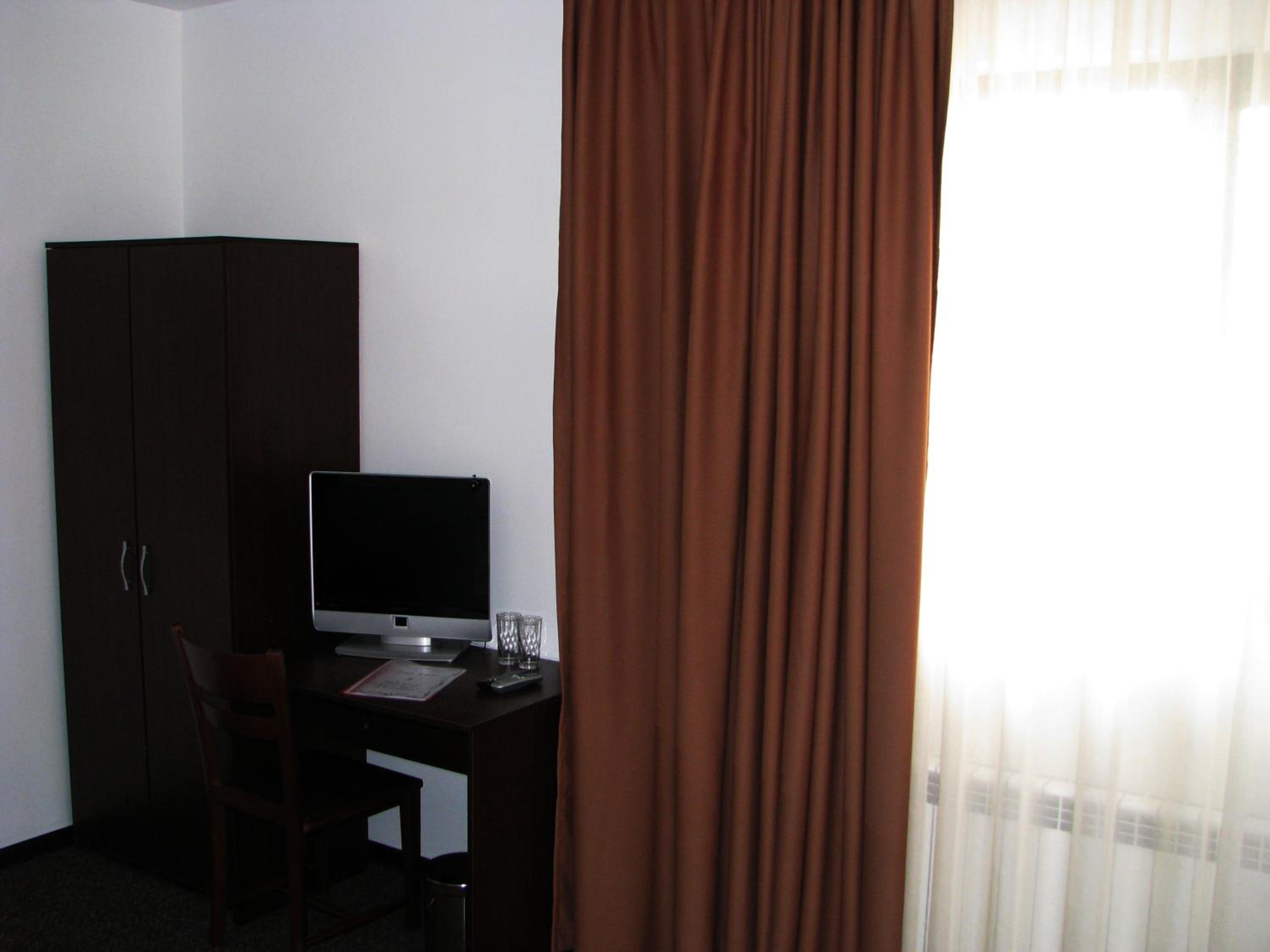 Budget Double or Twin Room photo 3
