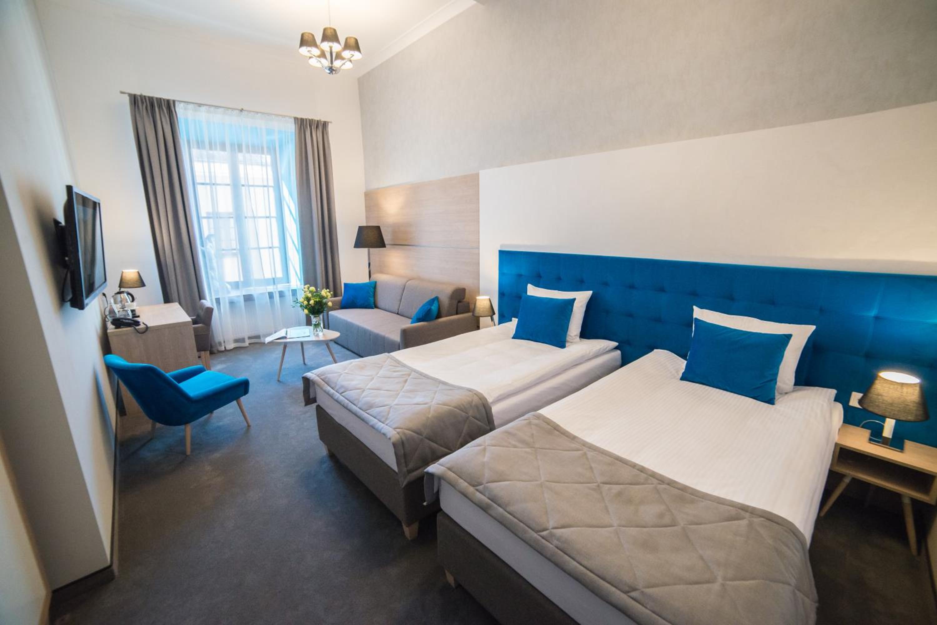 Deluxe Two-Bedroom Apartment