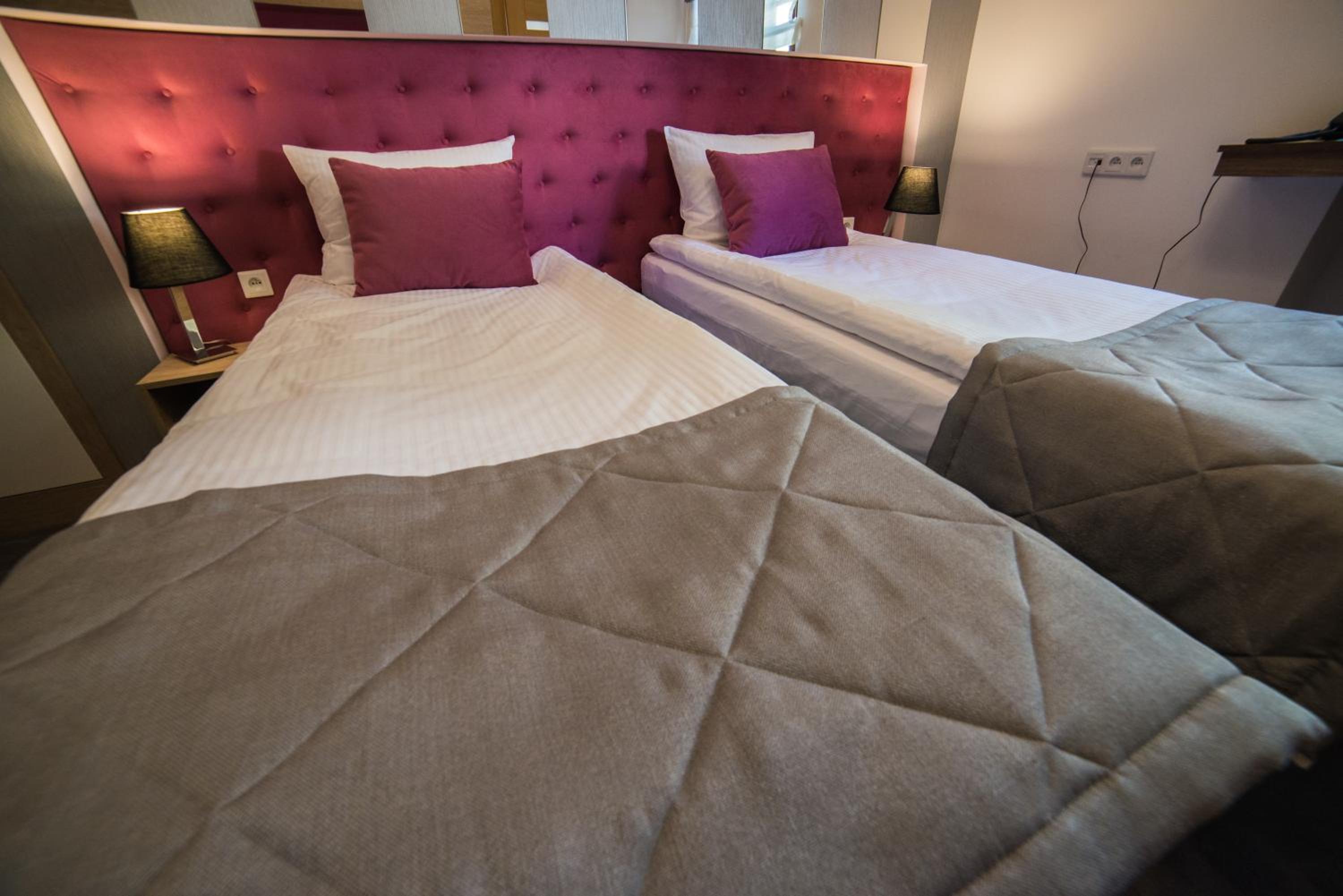 Standard Triple Room - Photo 1