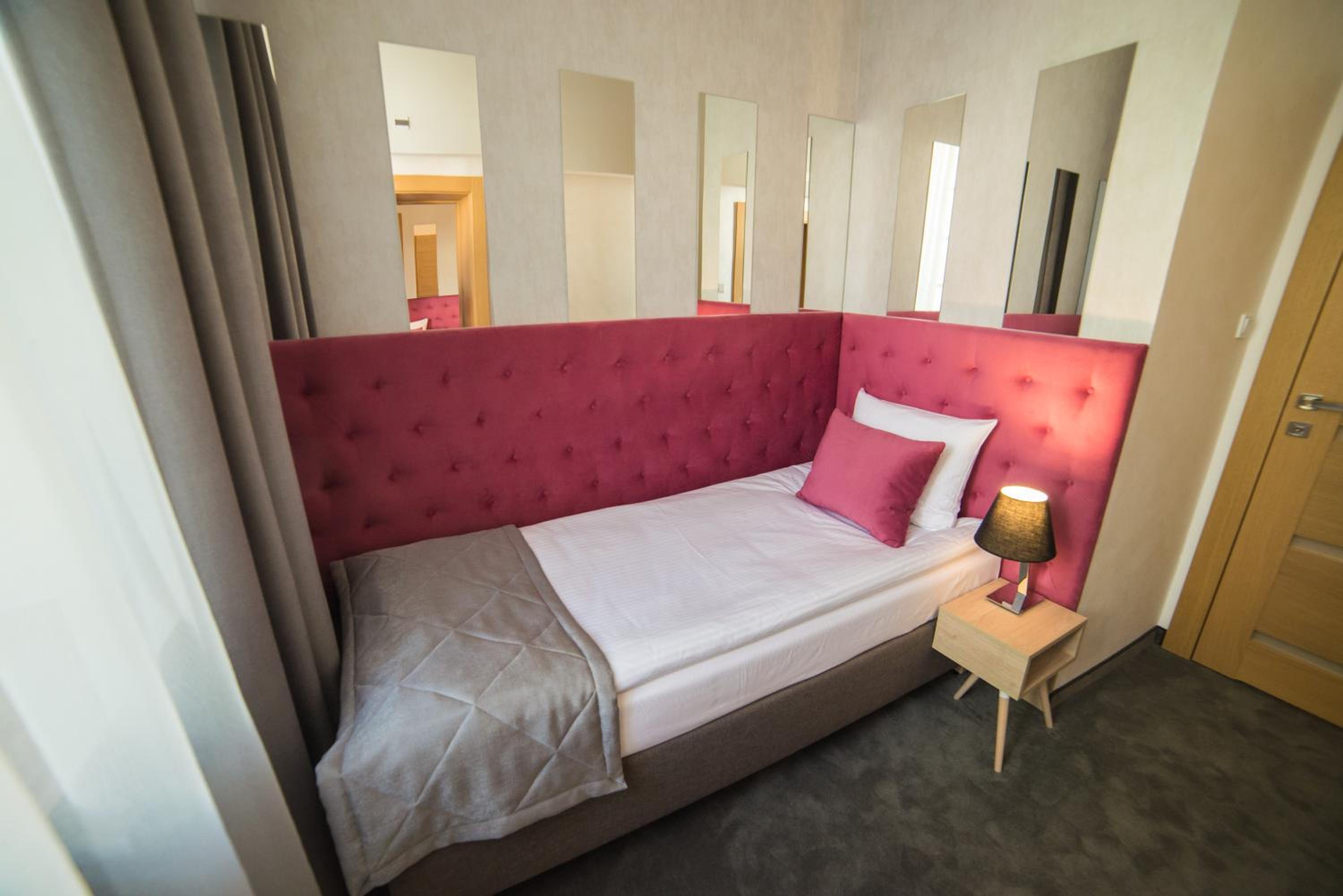 Standard Triple Room - Photo 3