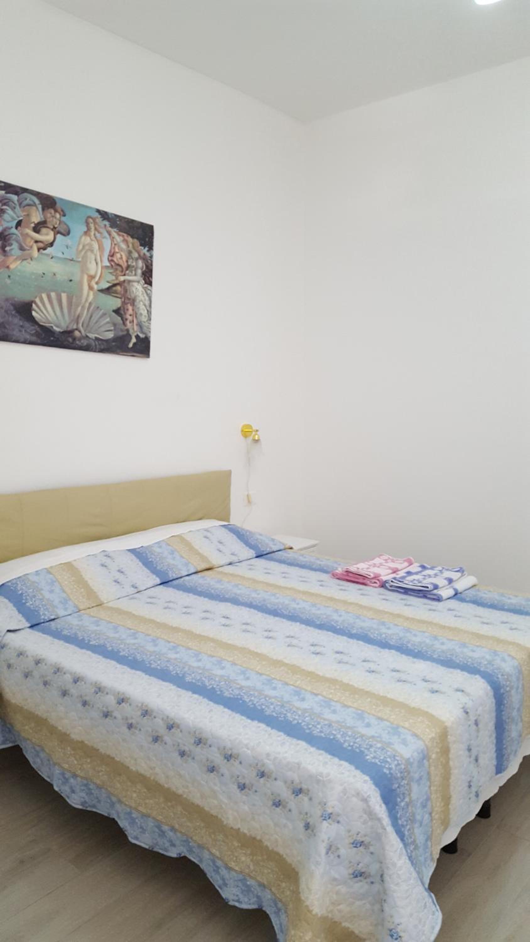 Double or Twin Room with Private Bathroom photo 3
