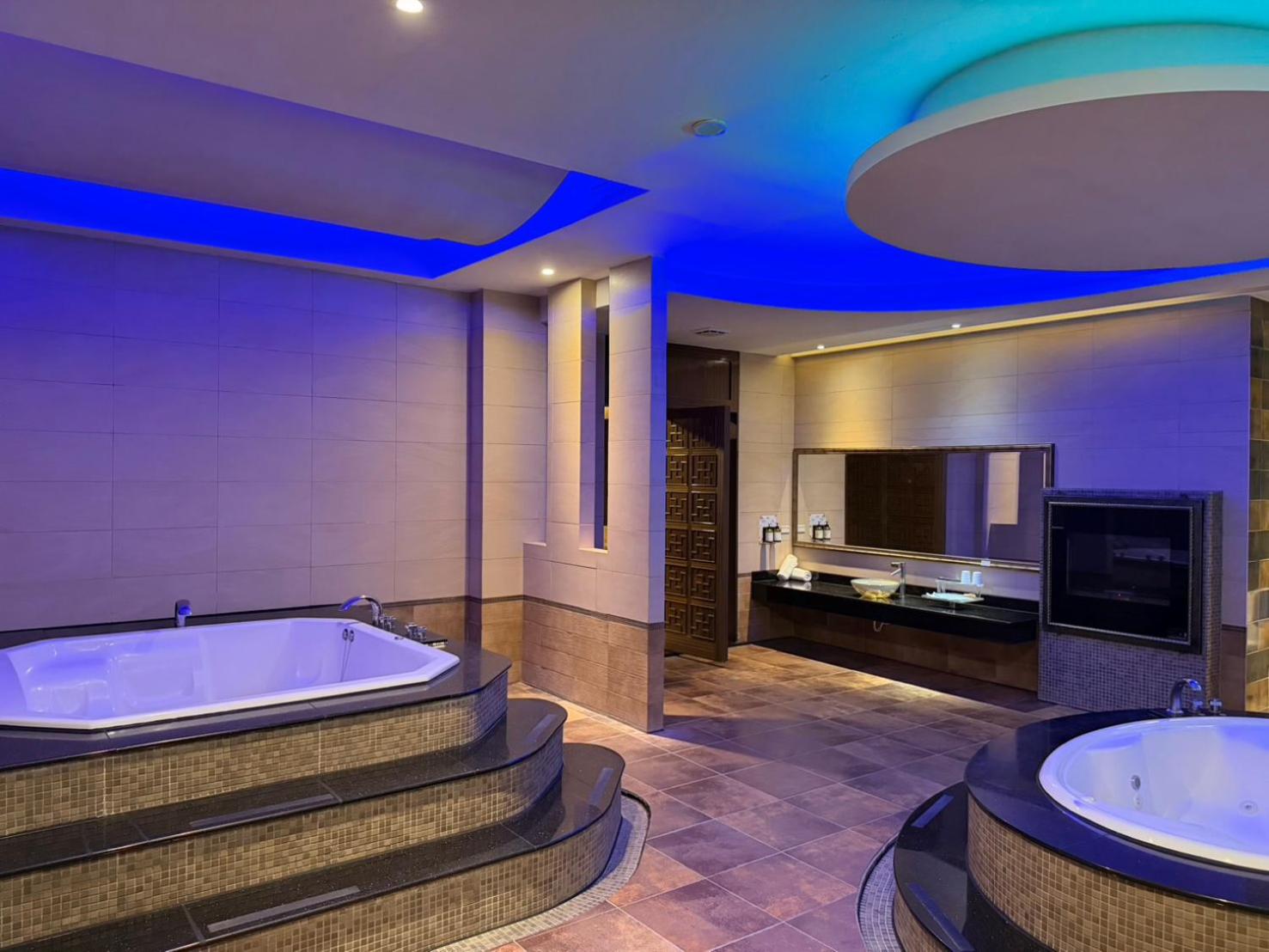 Deluxe Double Room with Karaoke Facilities