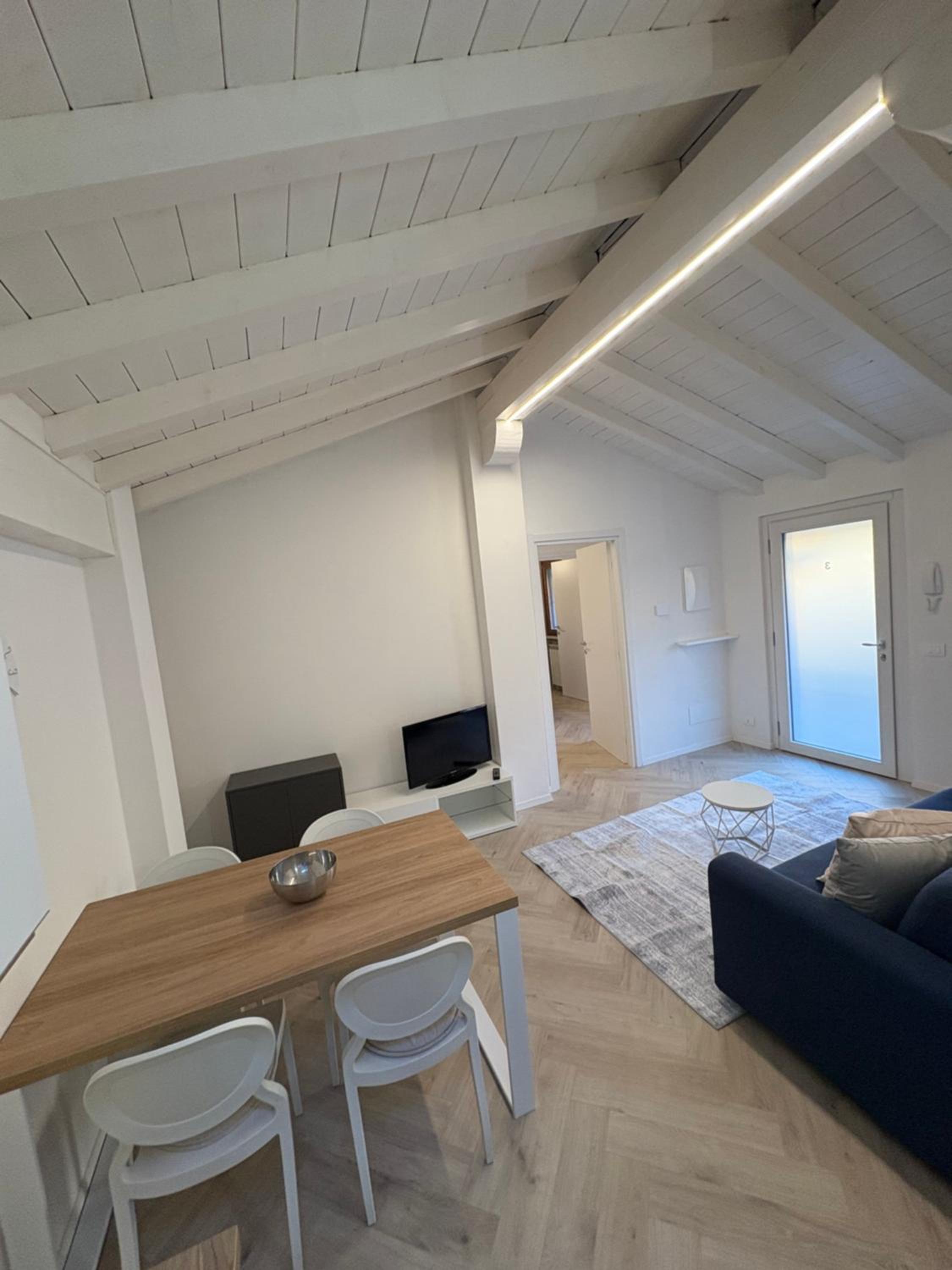 One-Bedroom Deluxe Apartment