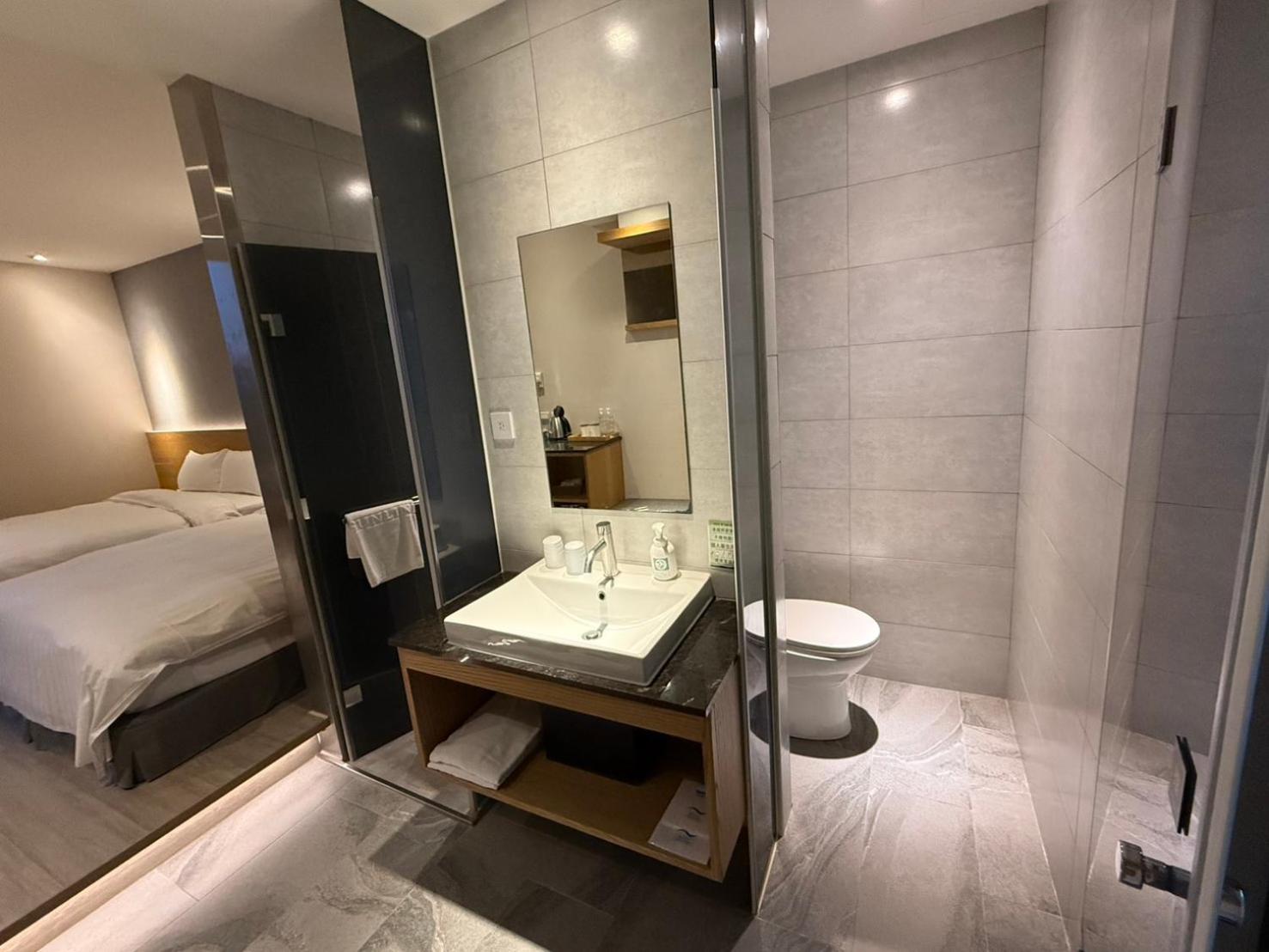 Economy Quadruple Room photo 3