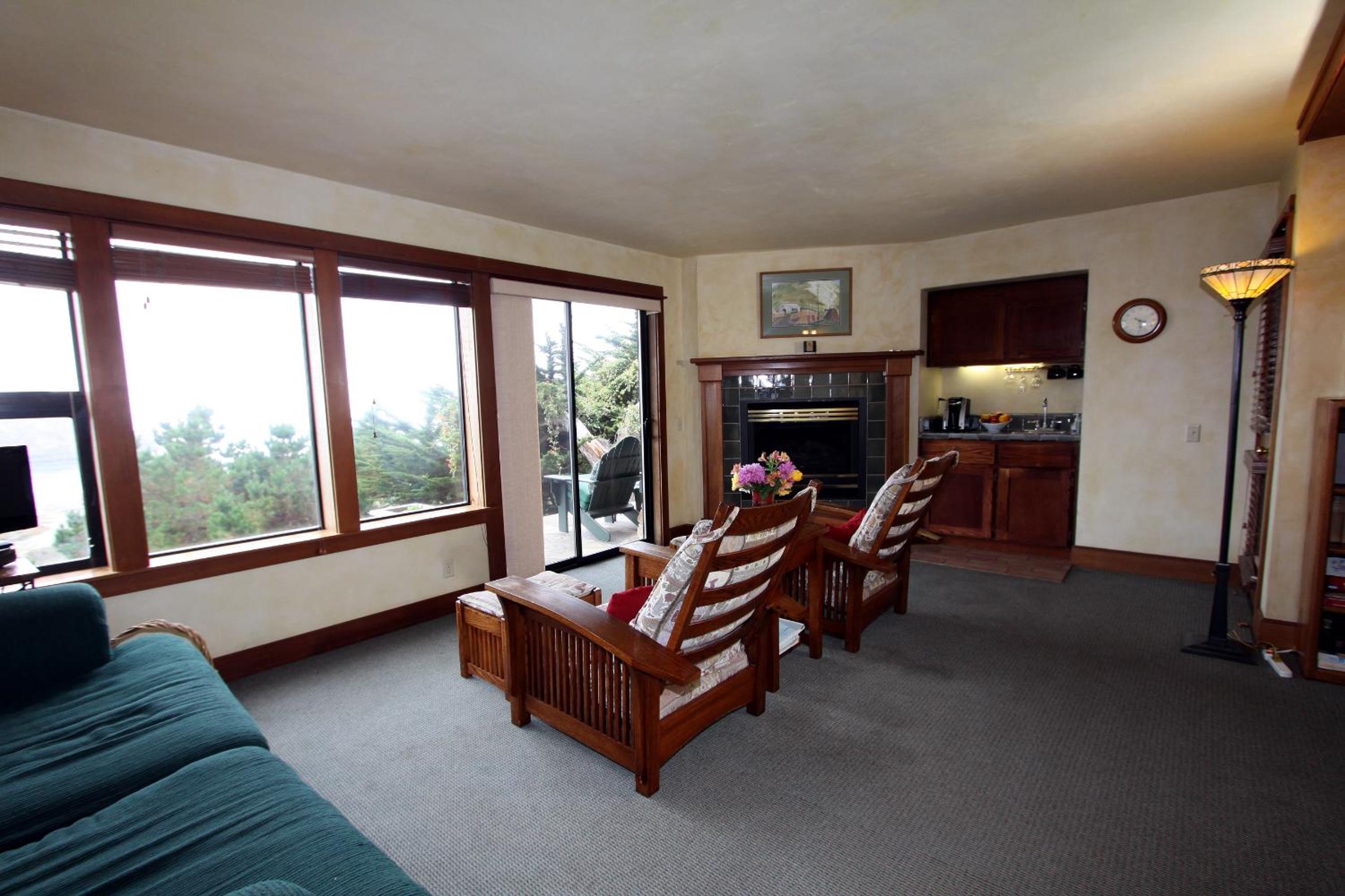 Junior Suite with Ocean View - Pet Friendly