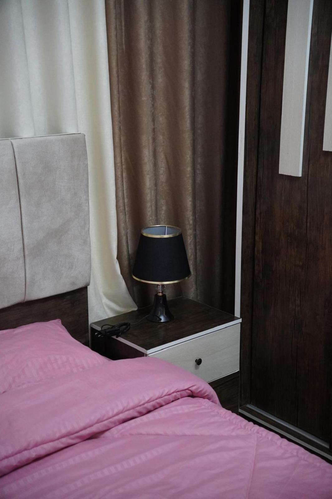 Double Room with Shared Bathroom photo 3