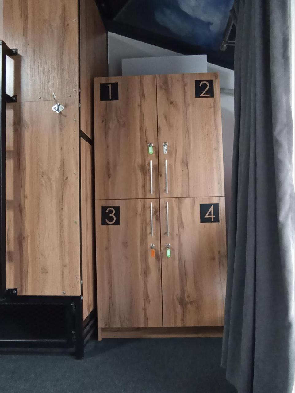Bed in 6-Bed Mixed Dormitory Room photo 3