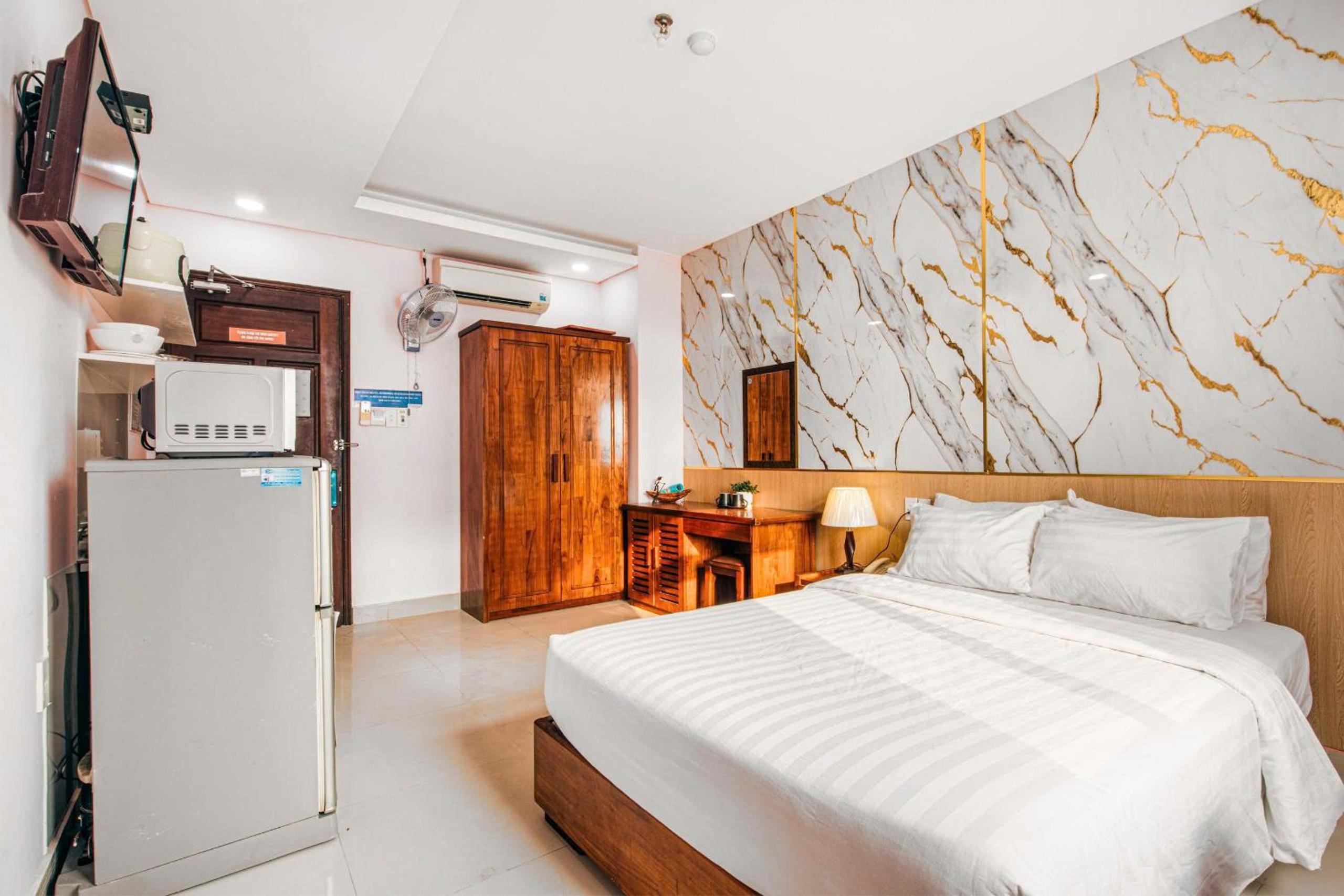 Studio Apartment with Sea View