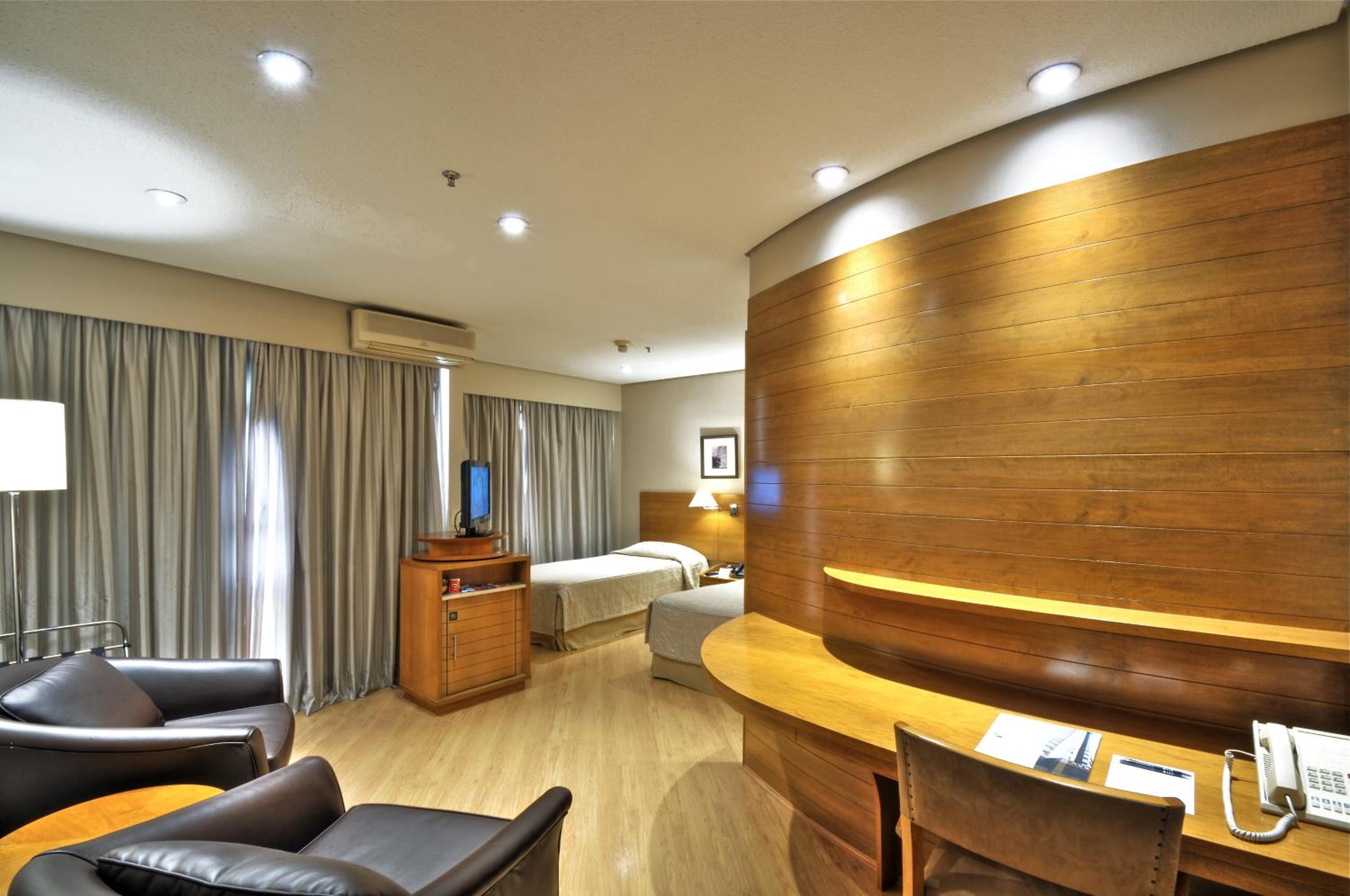Standard Twin Room - Photo 2