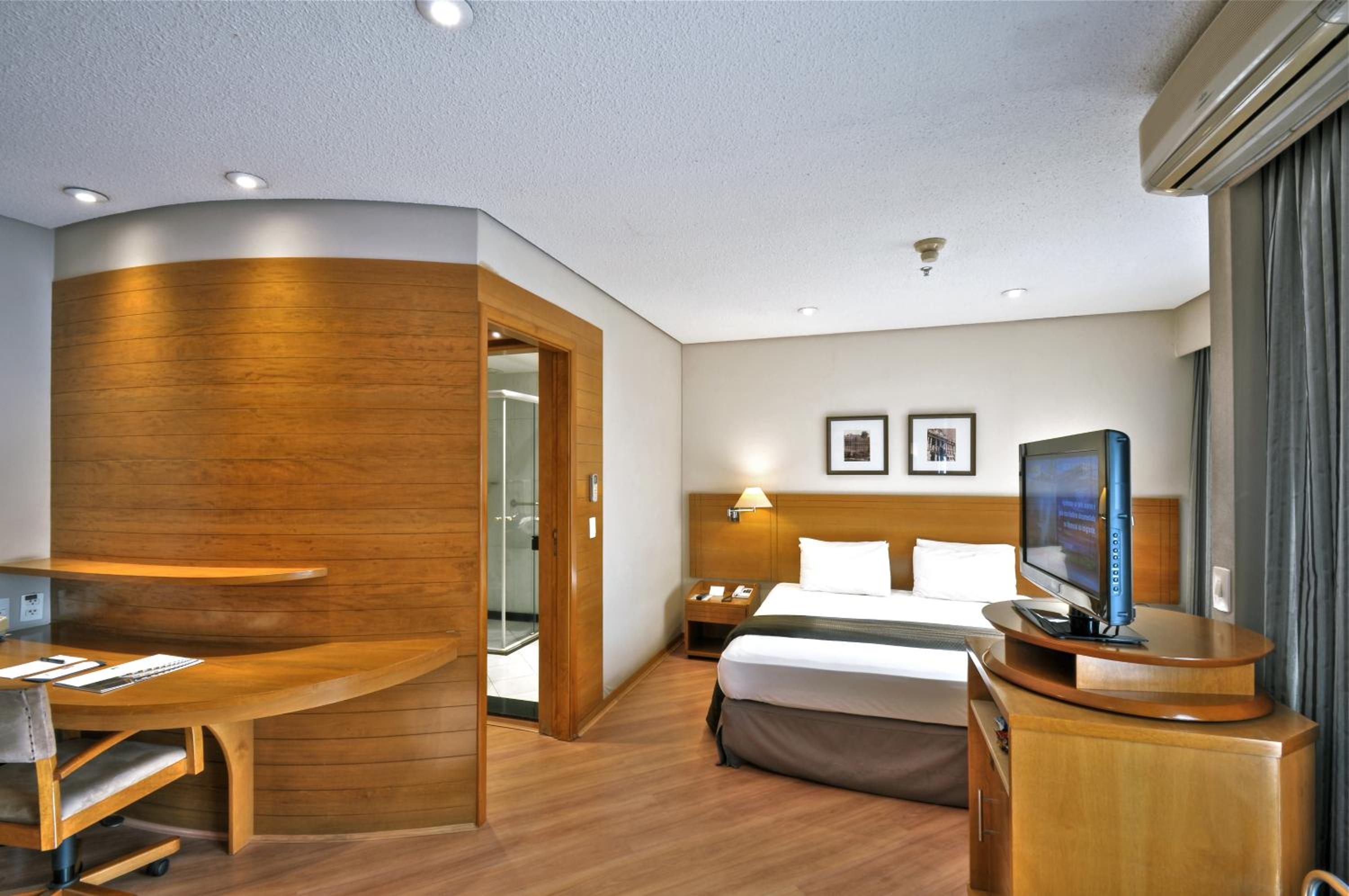 Standard  Double Room - Photo 2