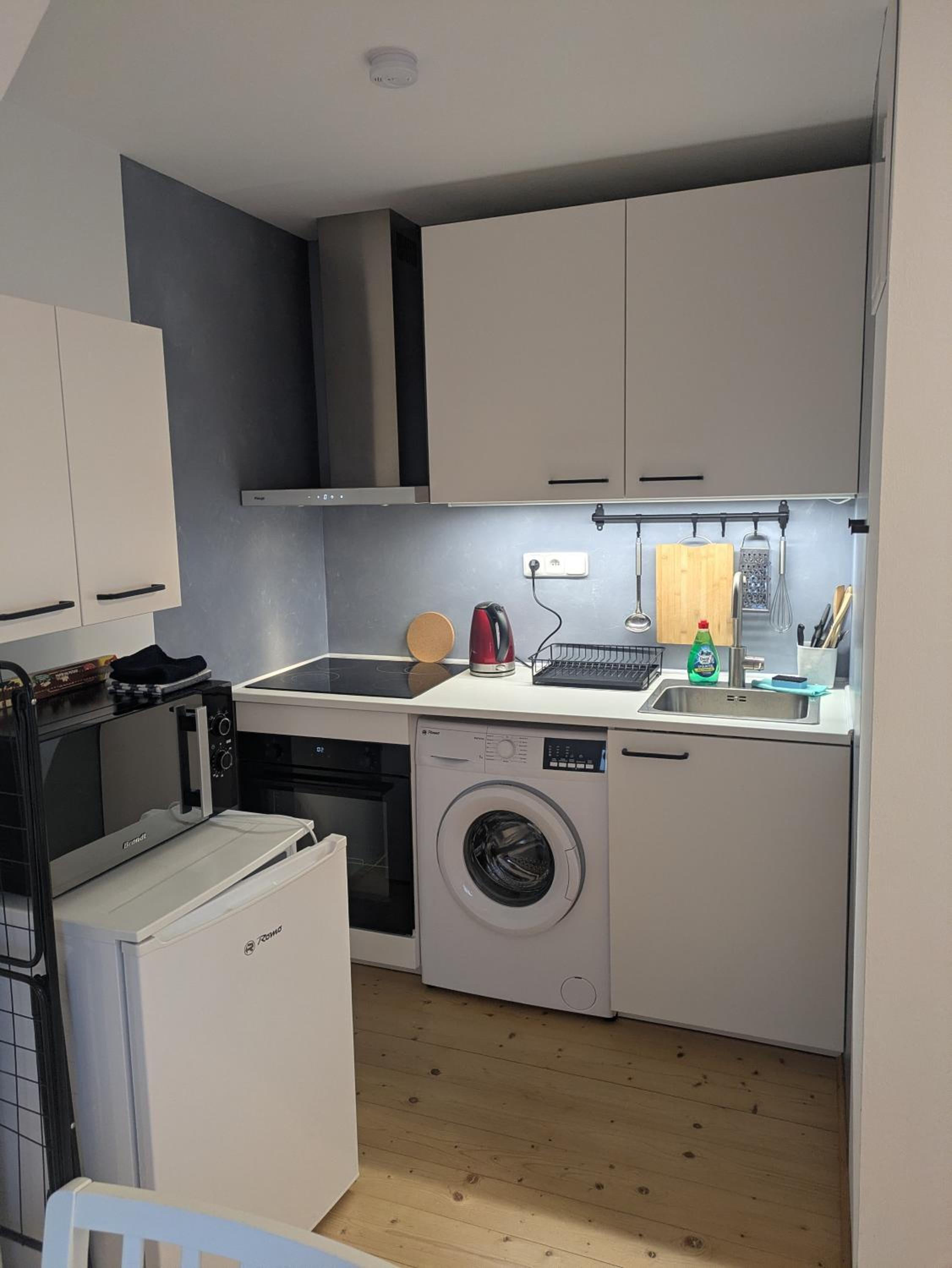 Small Double or Twin Room photo 1