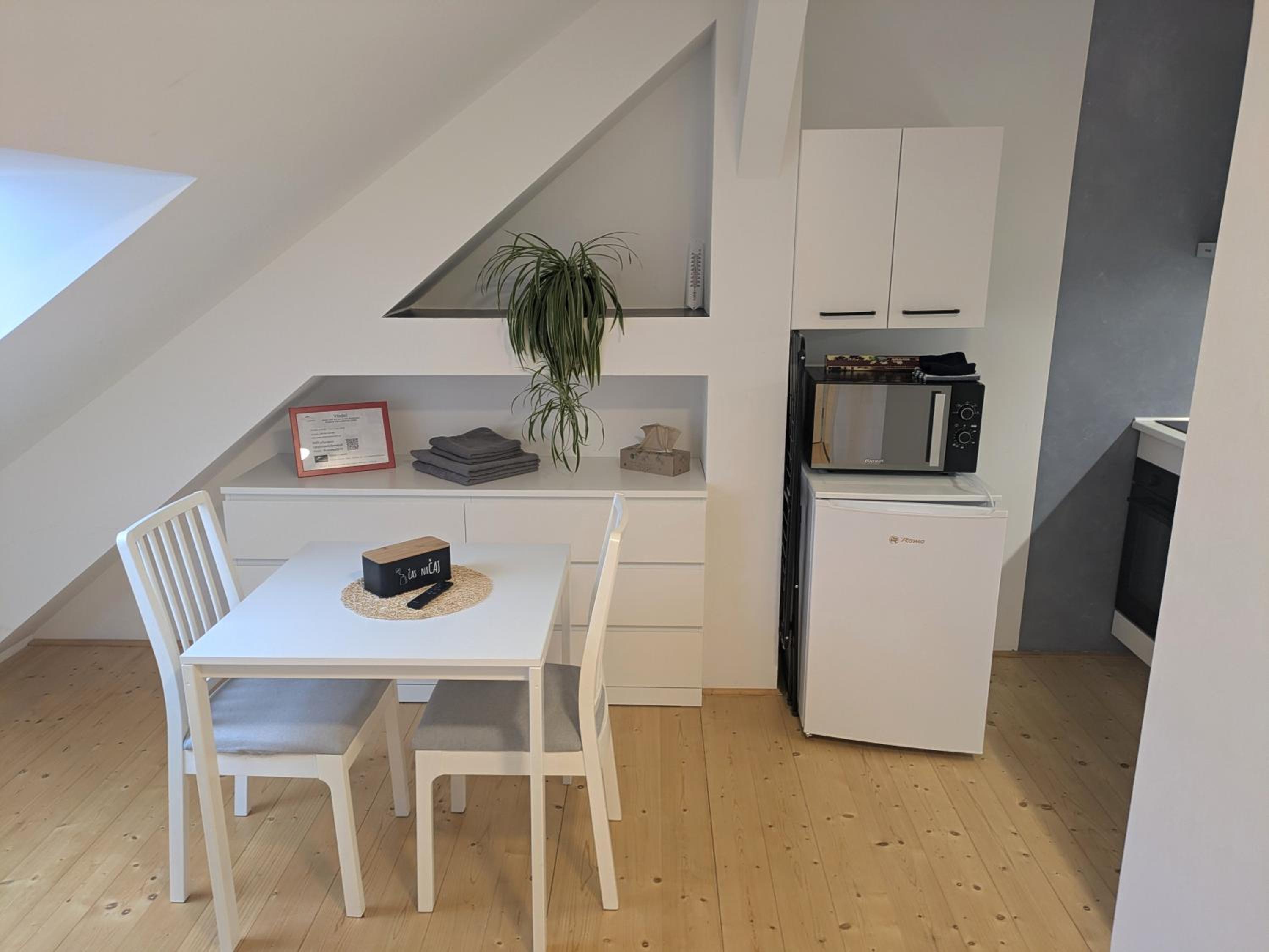 Small Double or Twin Room photo 2