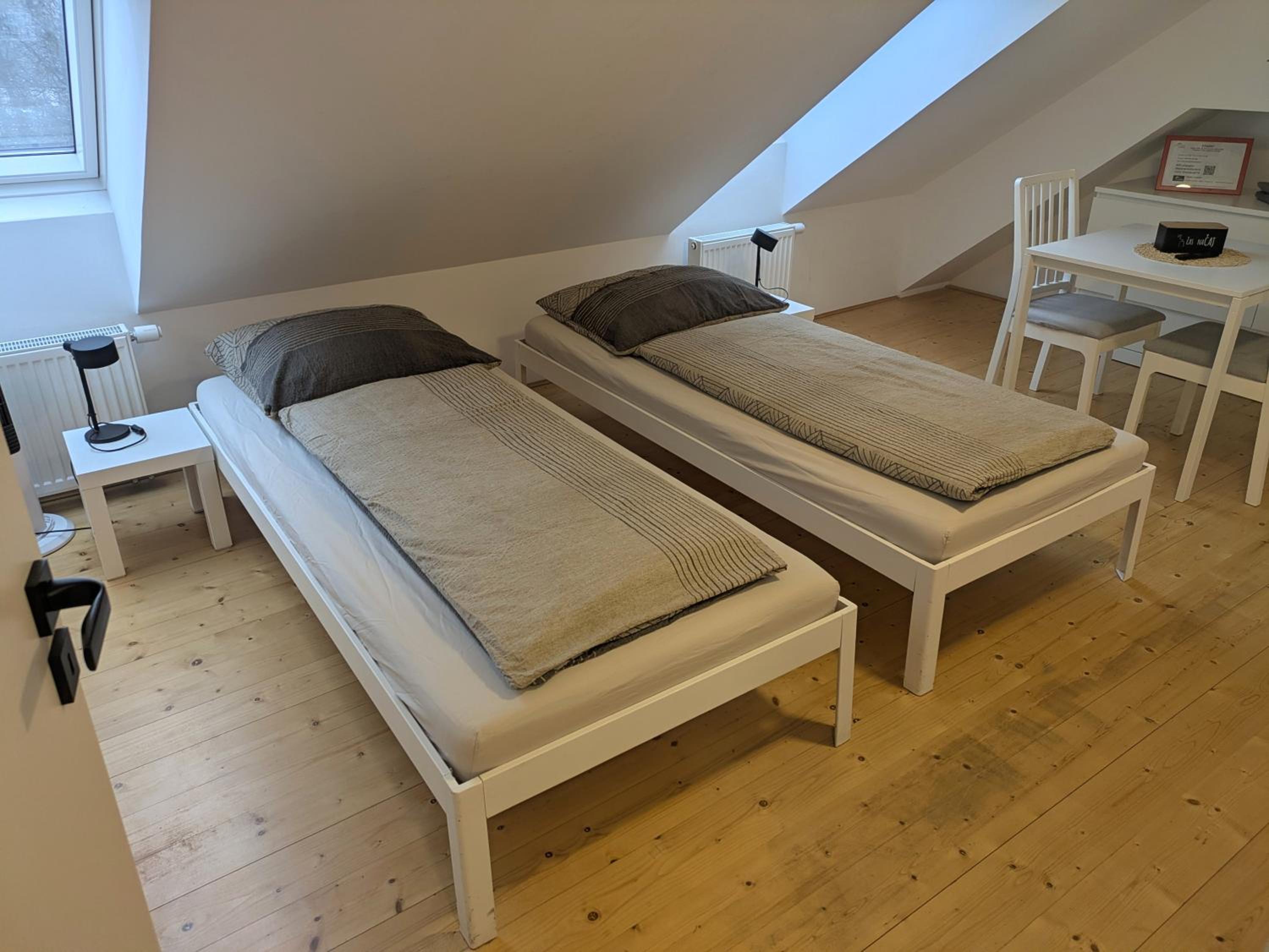 Small Double or Twin Room photo 3