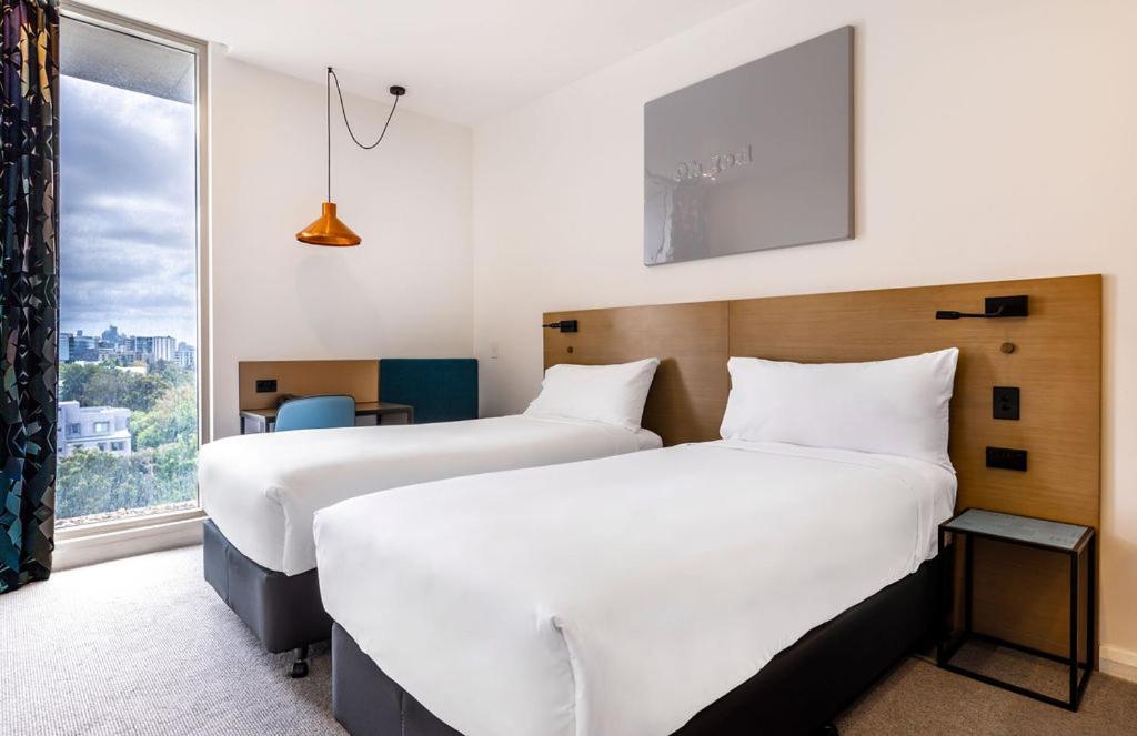 Premium Economy Room