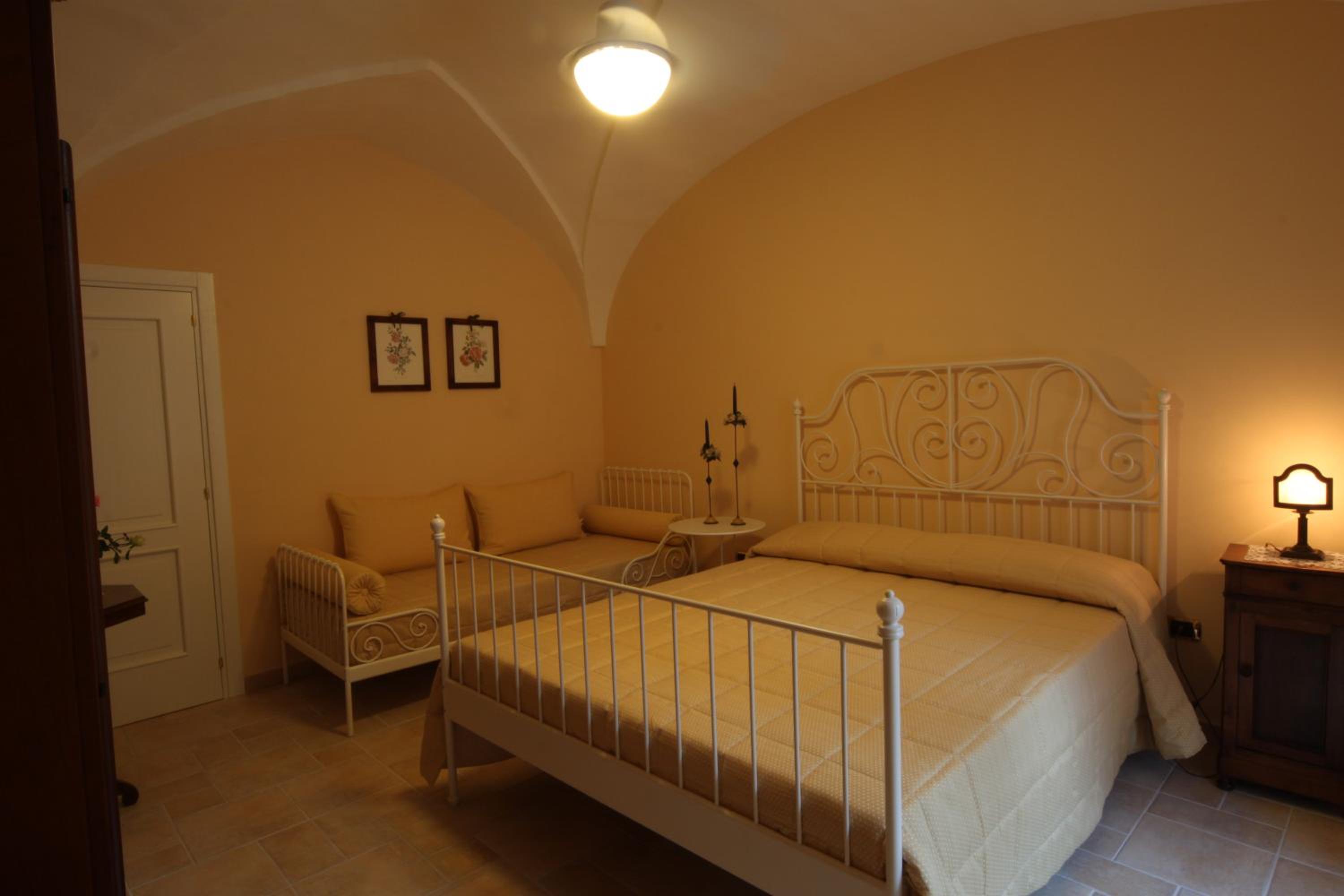 Triple Room with Garden View photo 2