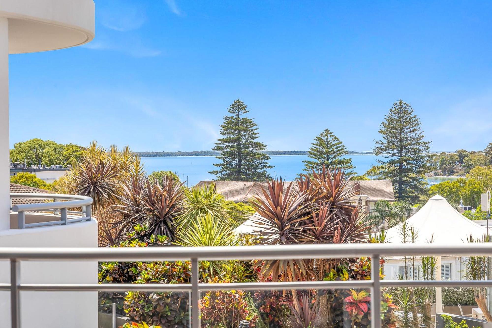Apartment with Sea View