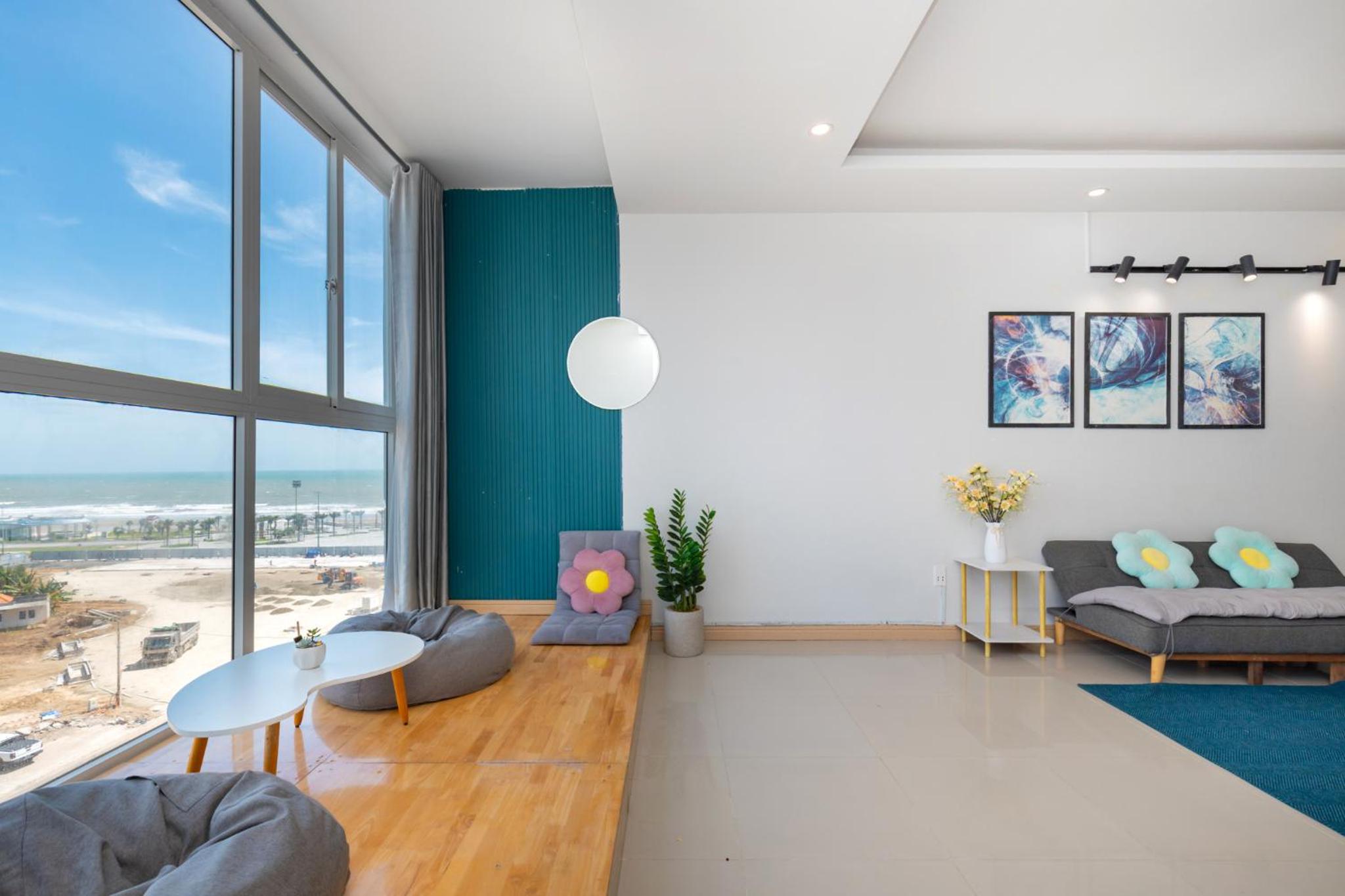 One-Bedroom Apartment - Oceanfront photo 2